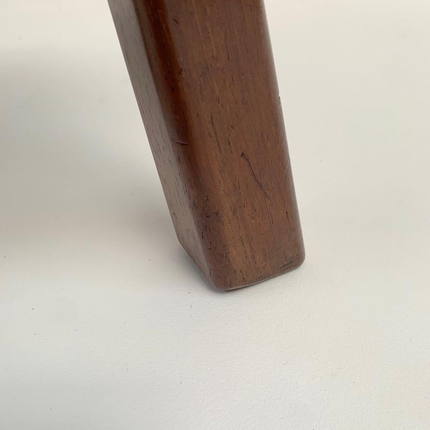 Tabouret à trois pieds en Wood Wood, circa 1950, France. en vente 2