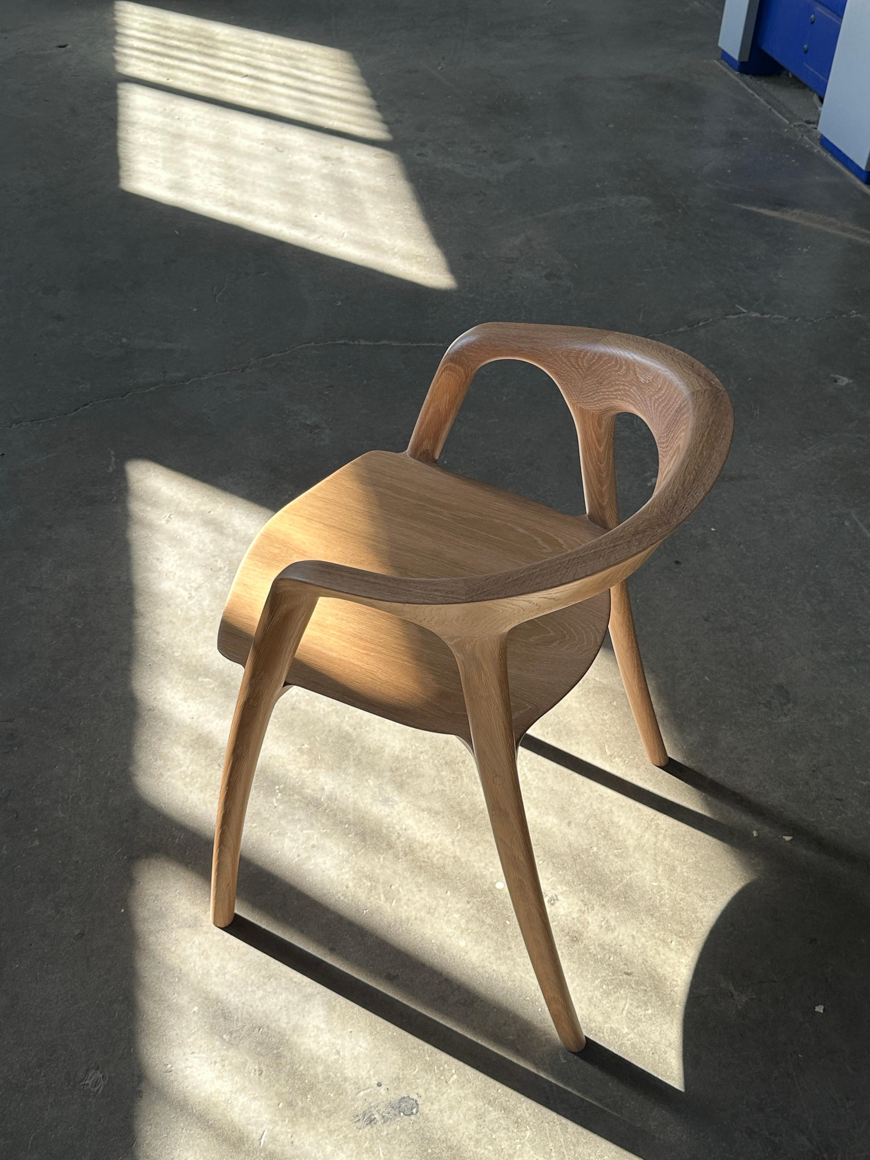 Silla 'Voeg' de roble blanco by Mobius Objects en venta 3