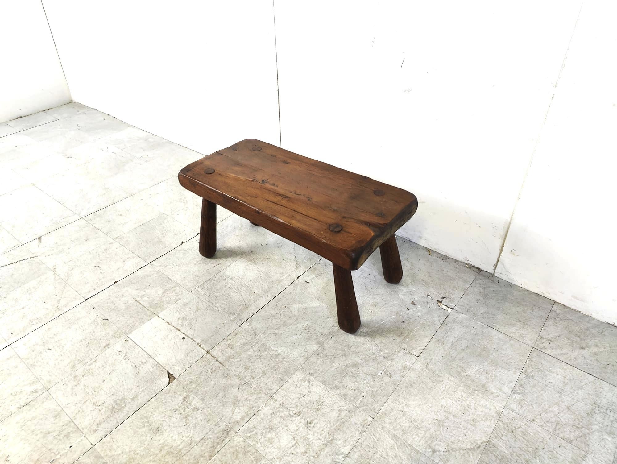 Tavolino brutalista in legno massiccio, anni '60 in vendita 10