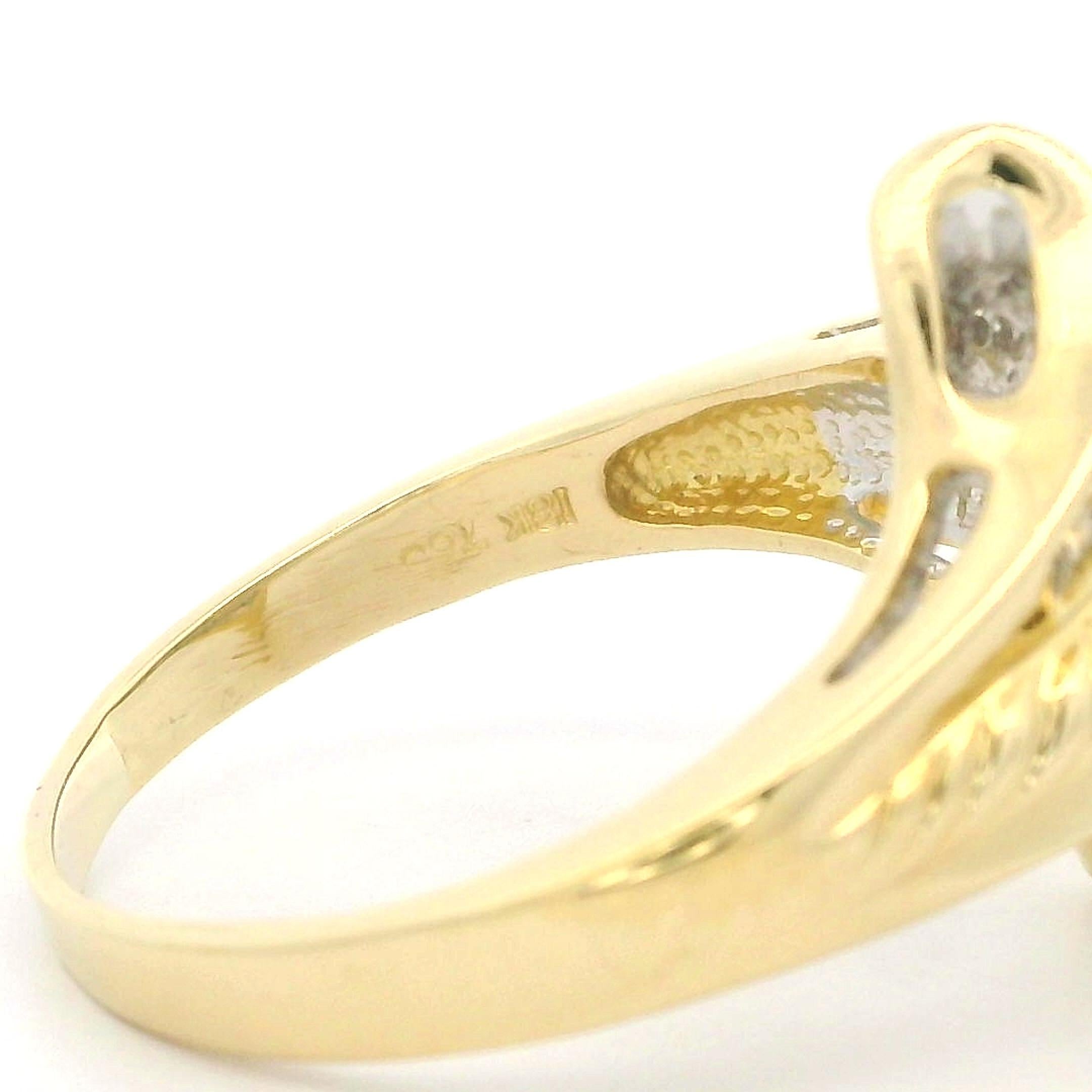 Anello in oro giallo massiccio con solitario di diamanti da 0,83 carati con centro intrecciato e stile bypass in vendita 6