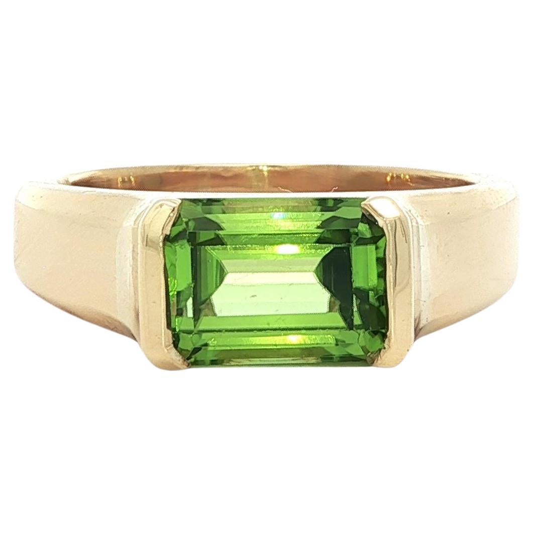 Massivem Gelbgold Smaragd Schliff Peridot Hälfte Lünette Solitär Ring Größe 9,5