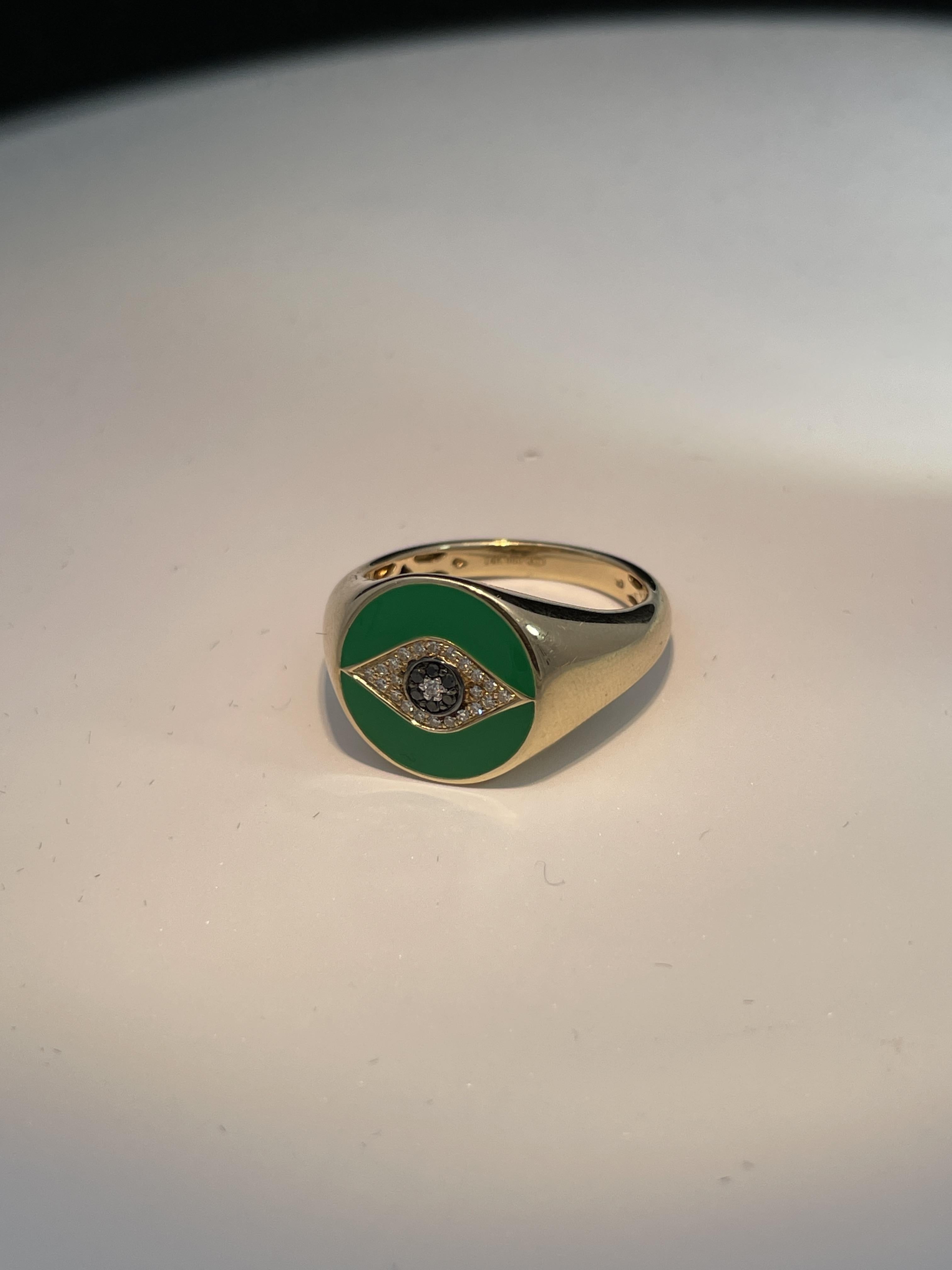 Bague œil du mal en or jaune massif, émail vert, diamants noirs et blancs en vente 2