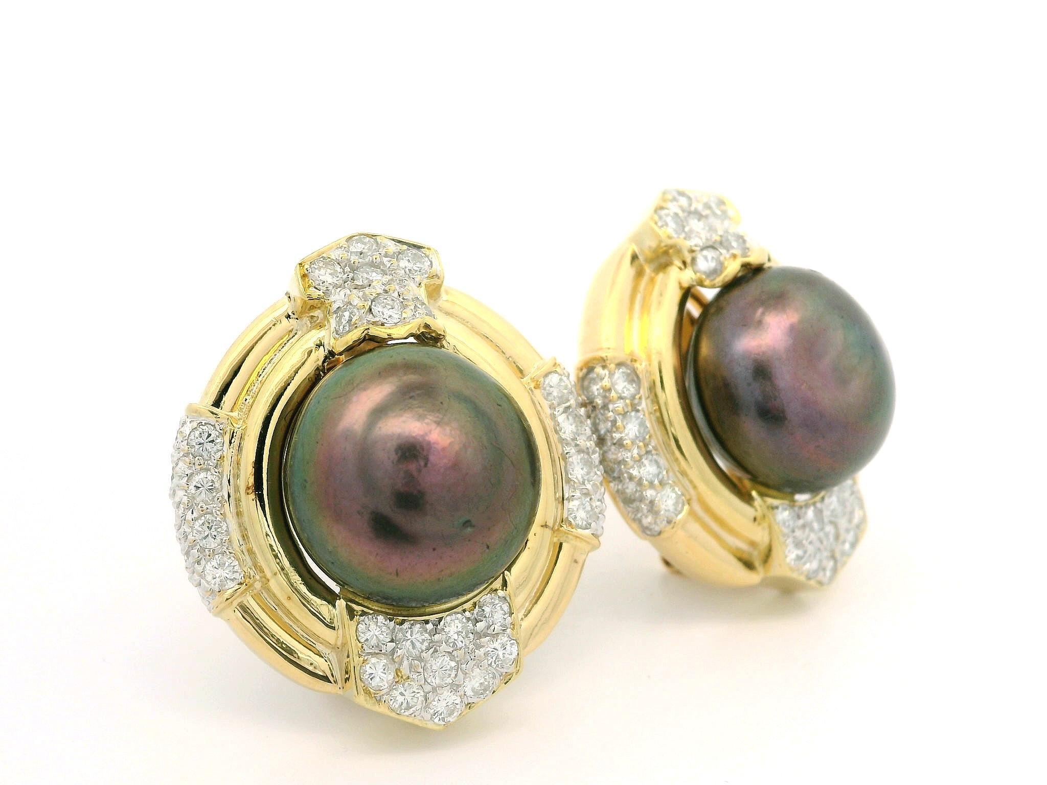 Round Cut Solid Yellow Gold Large Button Tahitian Pearl 2ct Diamond ClipOn Button Earrings For Sale