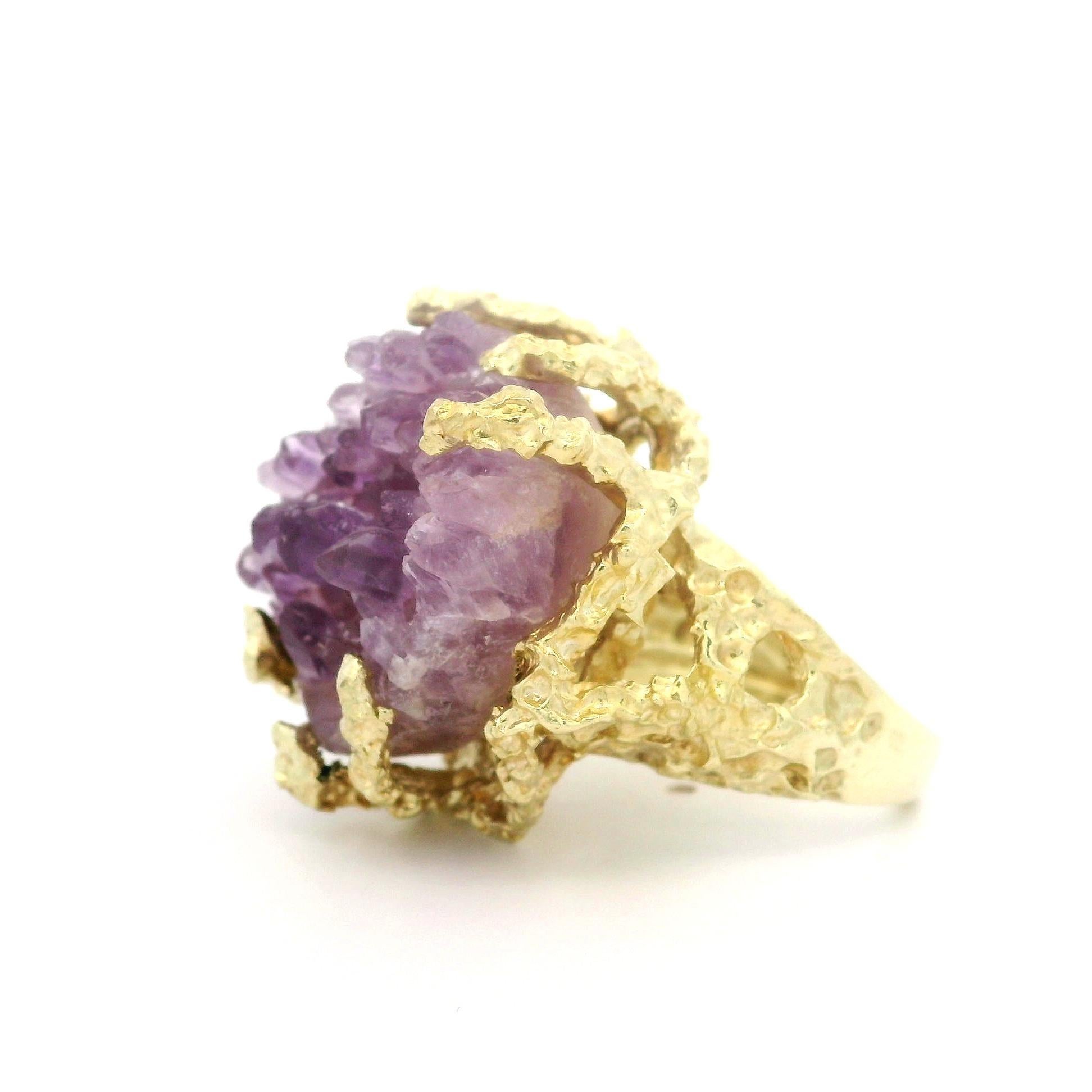 Solid Yellow Gold Raw Uncut Amethyst Crystal Coral Free From Chunky Ring For Sale 4