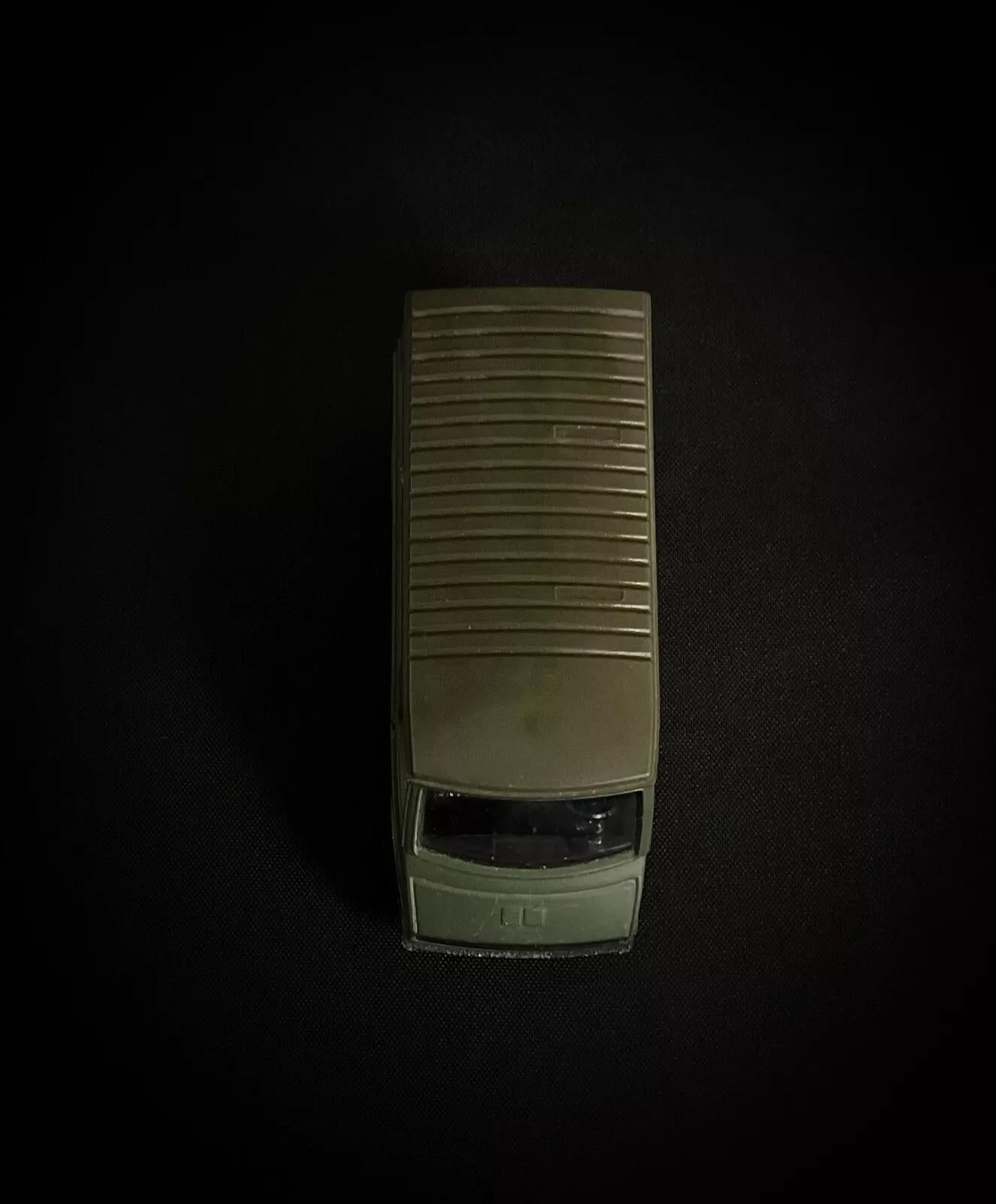 20th Century Solido Military Citroën C35 Ambulance – 1:50 Scale Diecast Model - 2Y396 For Sale