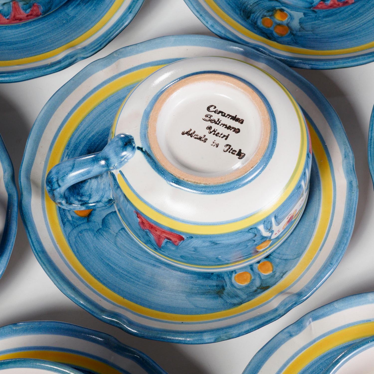 Solimene Vietri, « Decoro Campagna » service à thé en poterie italienne peint à la main pour 12 personnes Bon état - En vente à Morristown, NJ
