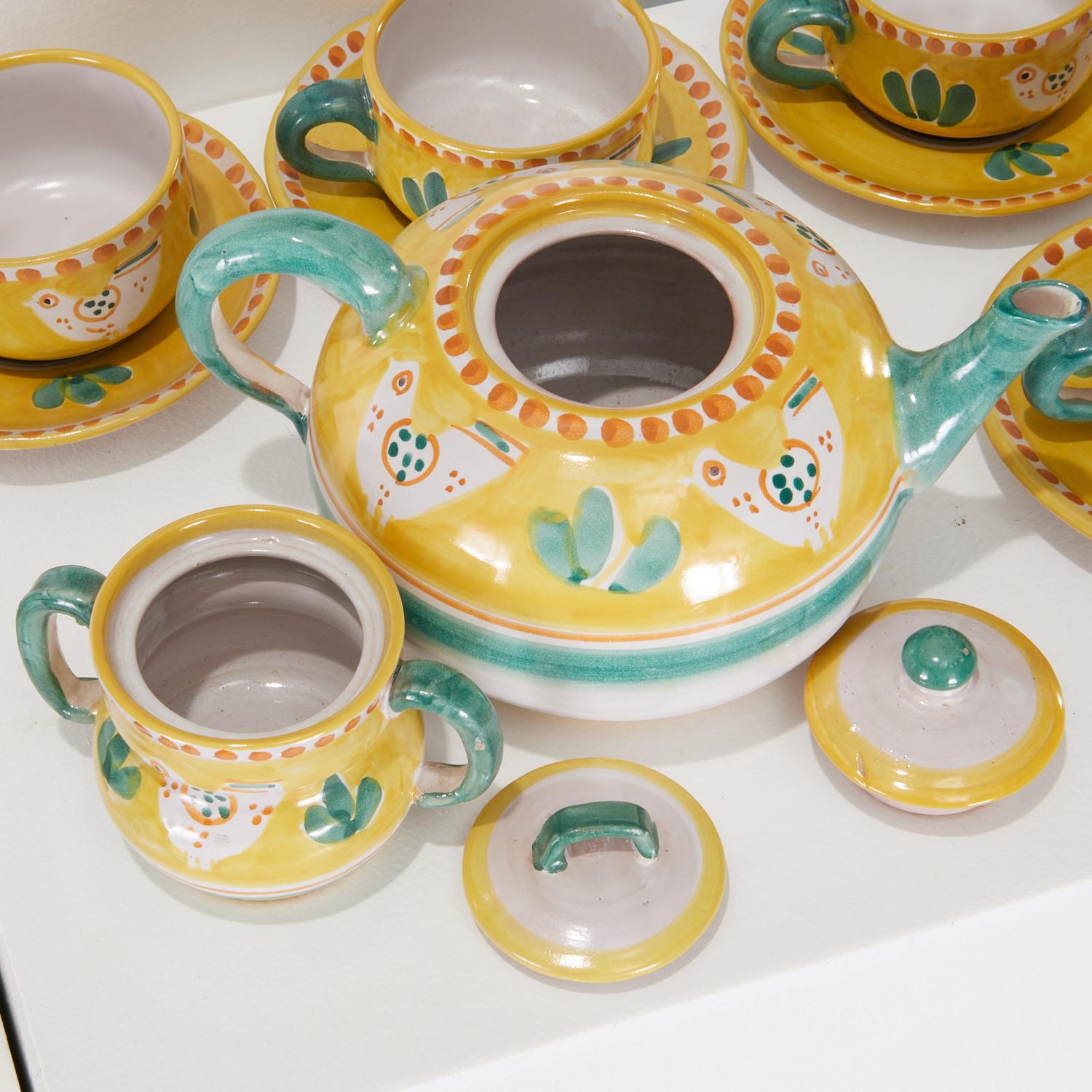 Solimene Vietri, 'Decoro Campagna' Hand Painted Italian Pottery Tea Set for 16 In Good Condition For Sale In Morristown, NJ