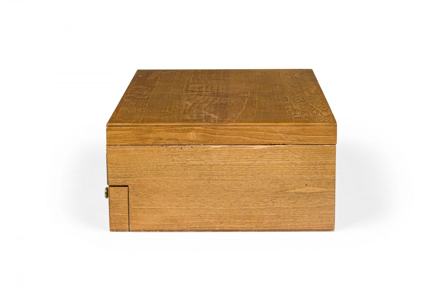 Set di posate d'epoca in Horn e Steele di Solingen Germania in scatola di legno In condizioni buone in vendita a Queens, NY