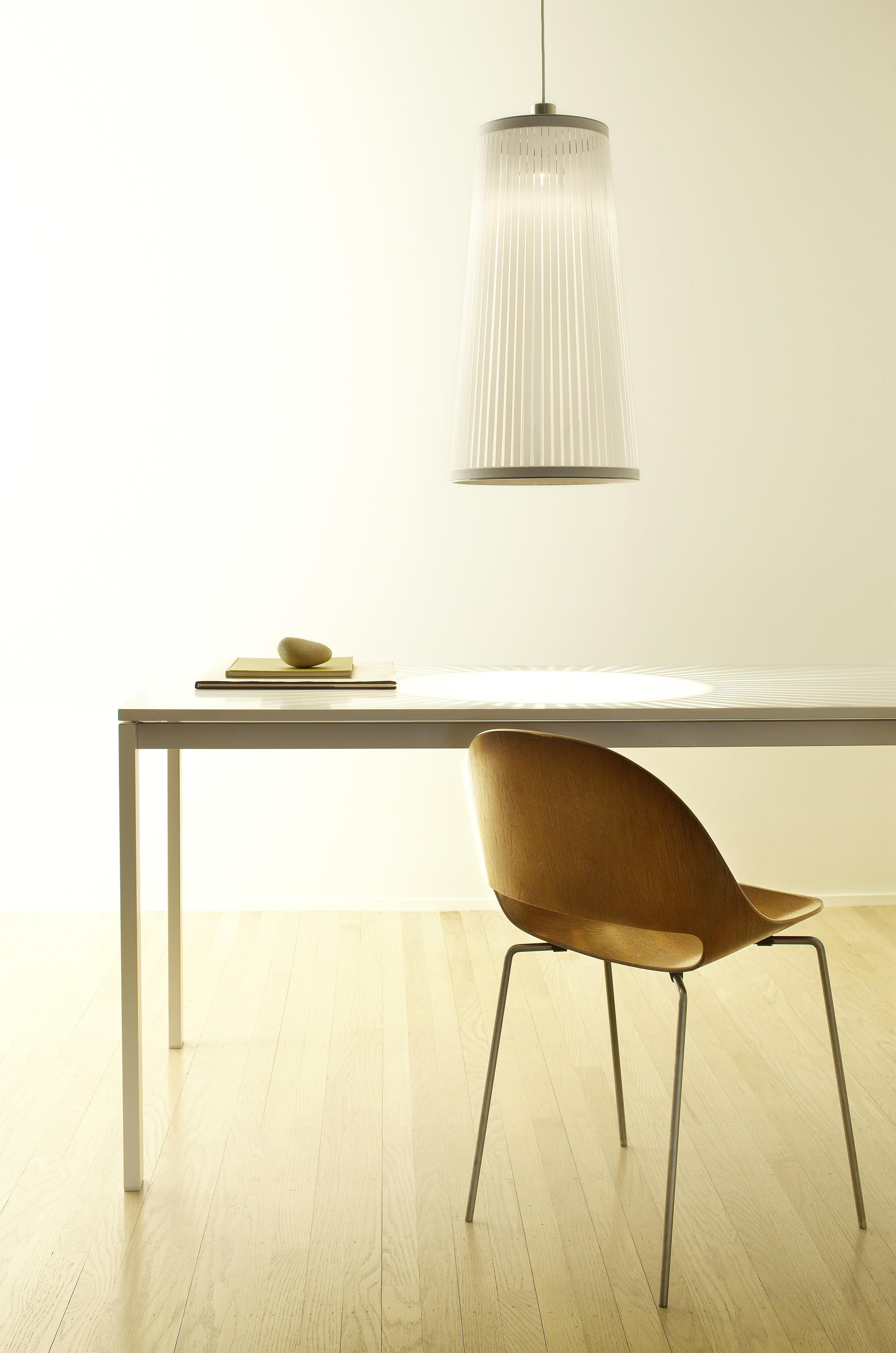 Americano Lampada a sospensione Solis 24 in bianco di Pablo Designs in vendita