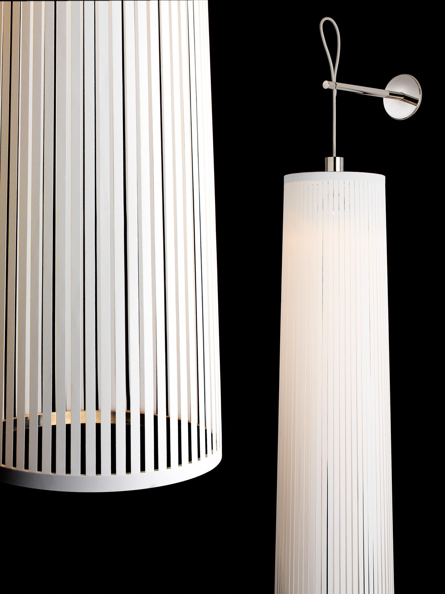 XXIe siècle et contemporain Solis 72 lampe à suspension blanche par Pablo Designs en vente