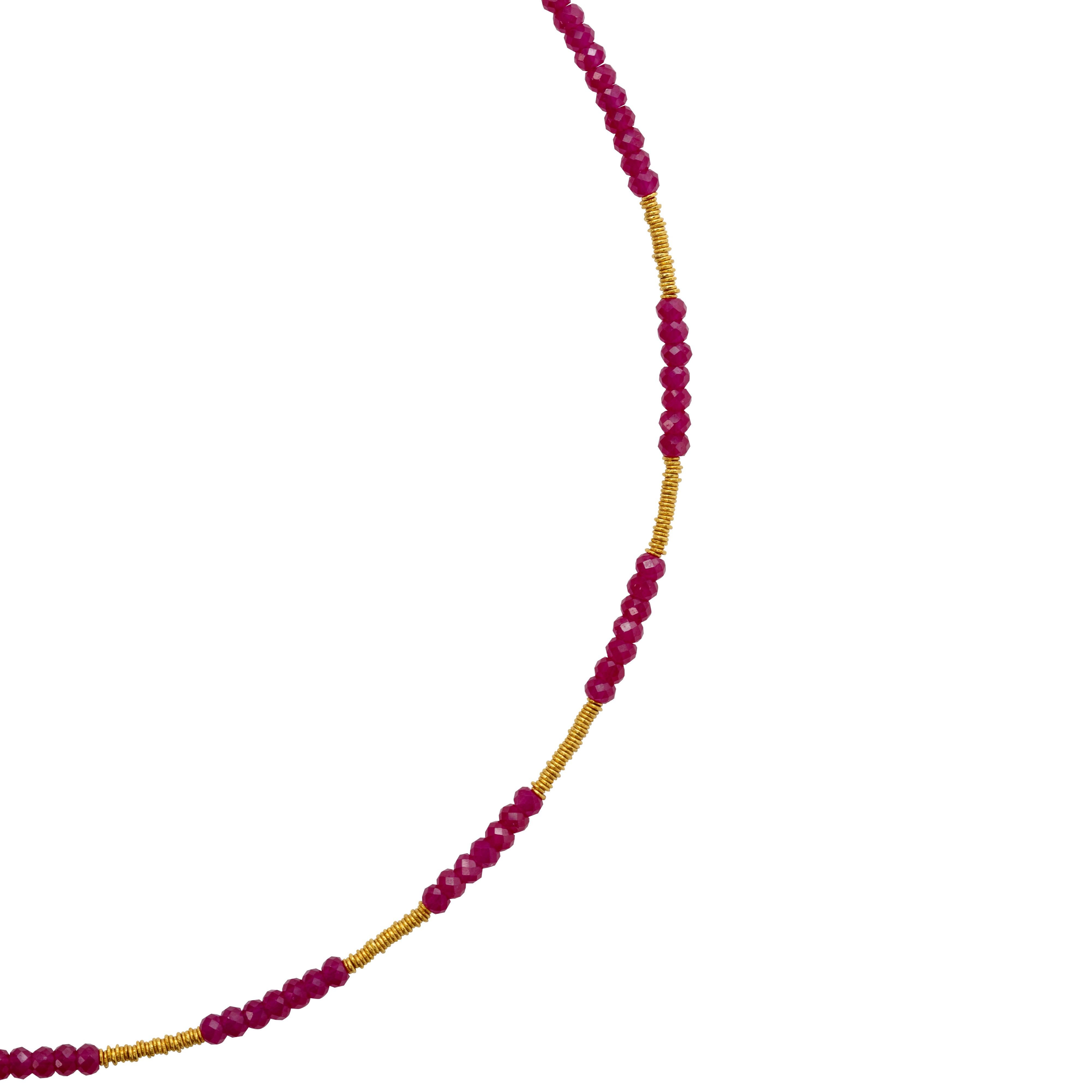 Taglio rotondo Collana Solis Ruby in oro 18 carati in vendita