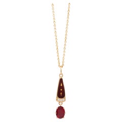 Colgante Solitair Oro Amarillo 18k, Rubí, Esmalte Vítreo, 3 Diamantes 0,03ct GVS