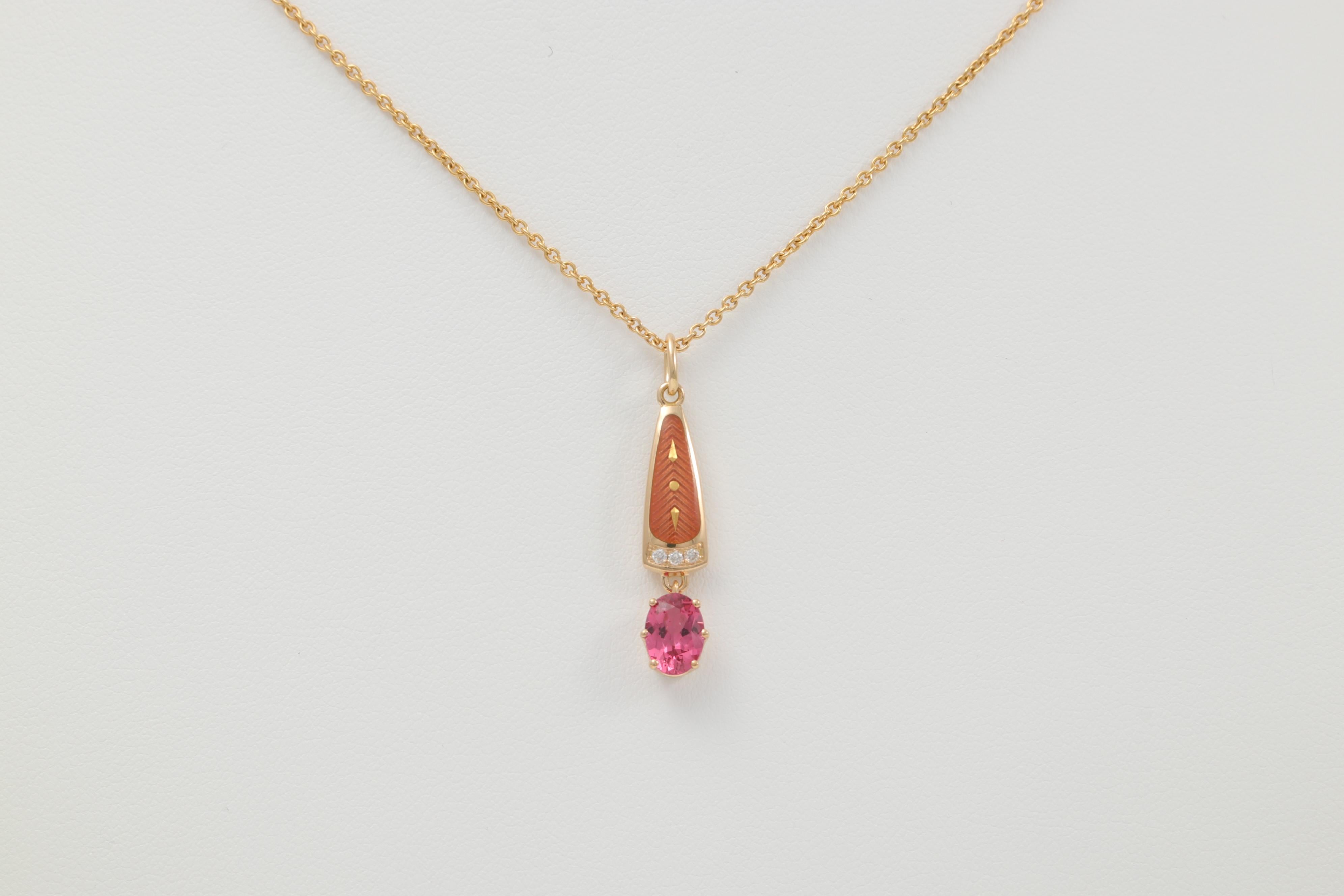 Contemporain Pendentif Solitair en or jaune 18 carats, rouge spinelle, émail, 3 diamants 0,03 carat GVS en vente