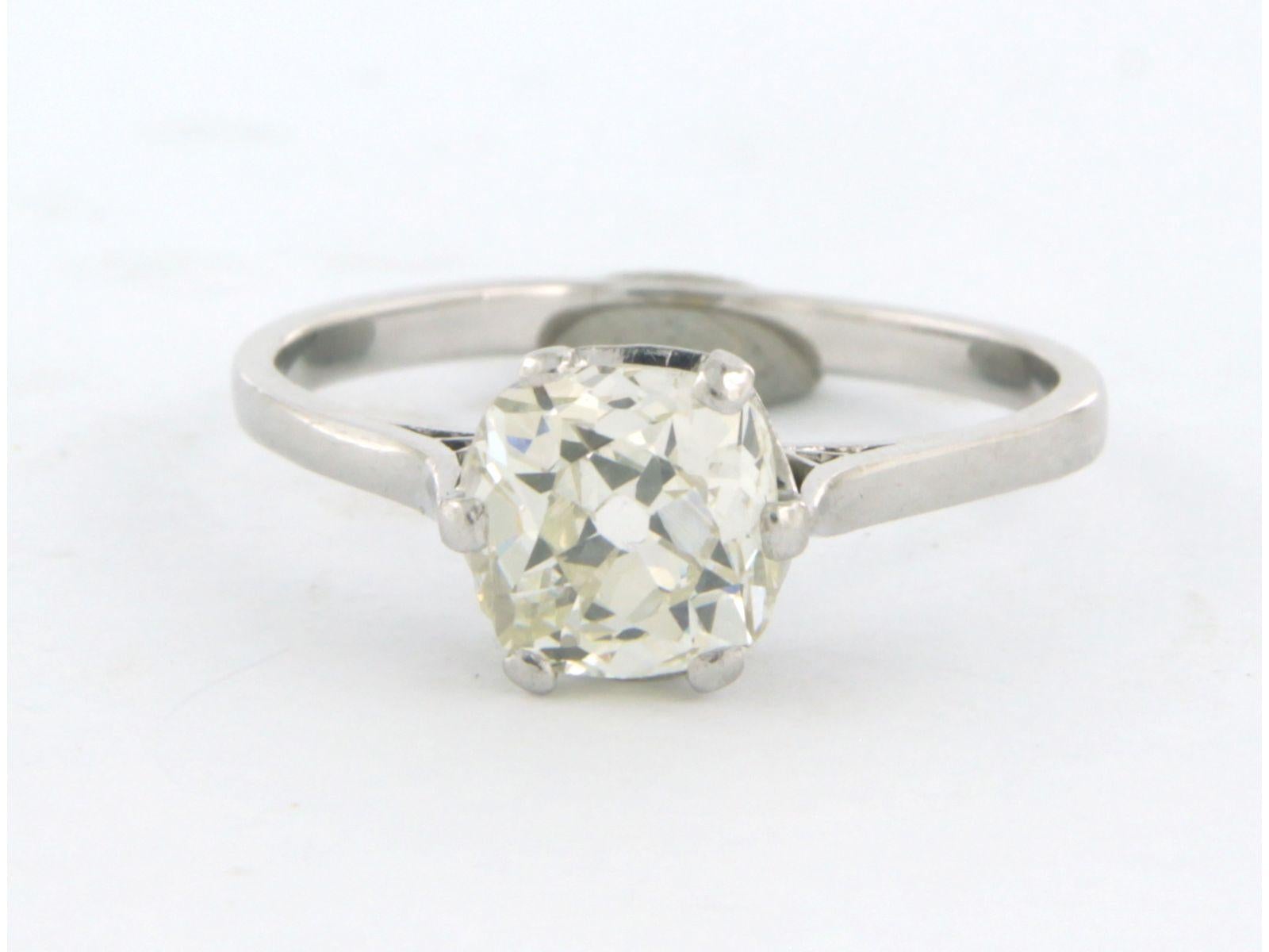 Platinum and 18k white gold solitaire ring set with old mine cut diamond up to 1.30ct - J/K - VS/SI - ring size US 7.5 - EU 17.75 (56)

detailed description:

the top of the ring is 7.6 mm by 8.5 mm wide by 6.7 mm high

weight 2.9 grams

ring size