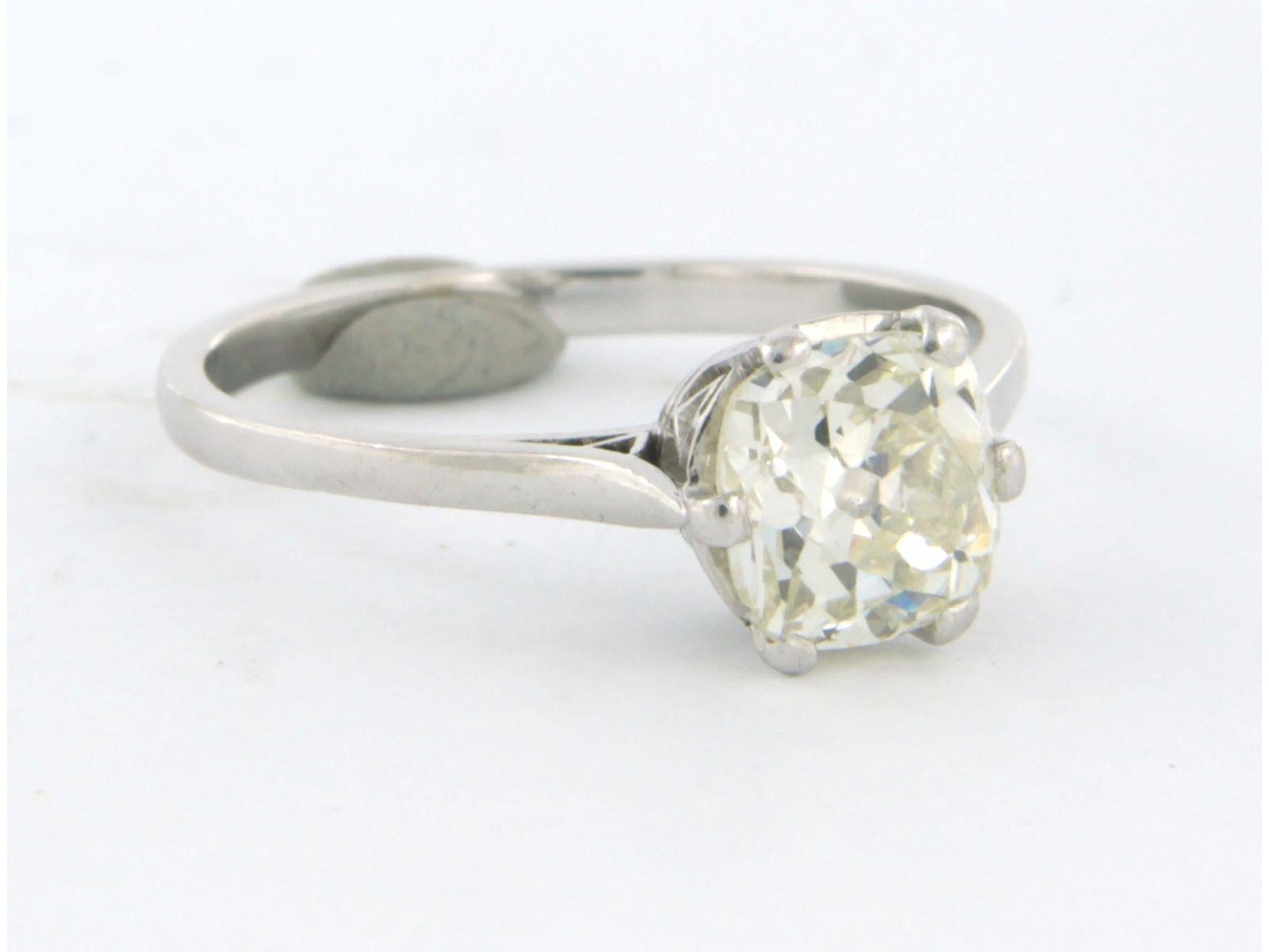 Modern Solitair ring with old mine cut diamond up to 1.30ct Platinum and 18k white gold For Sale