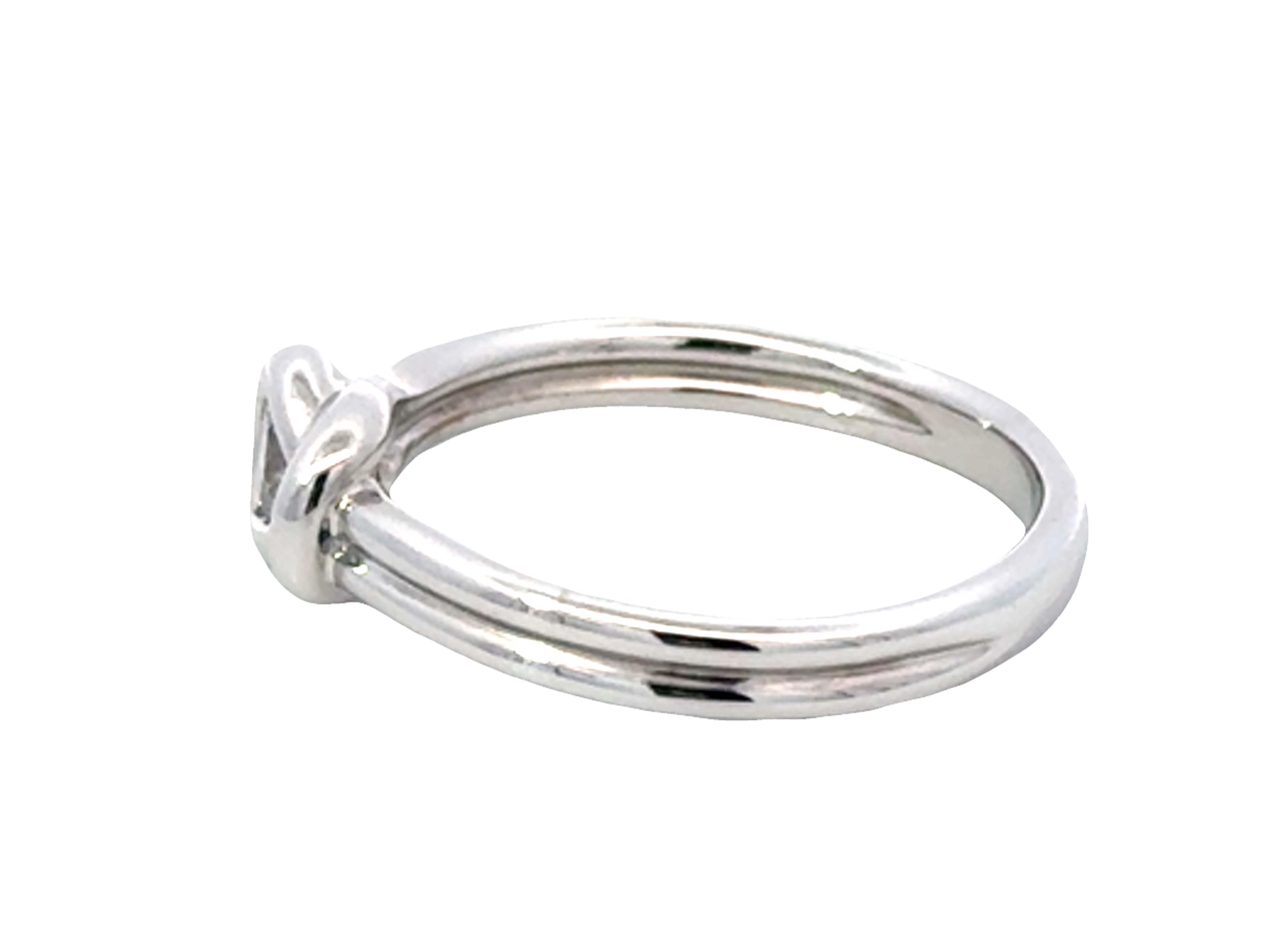 Femenino o masculino Anillo Solitario de Diamante Redondo de Corte Brillante de 0,25 Quilates 14K Oro Blanco en venta