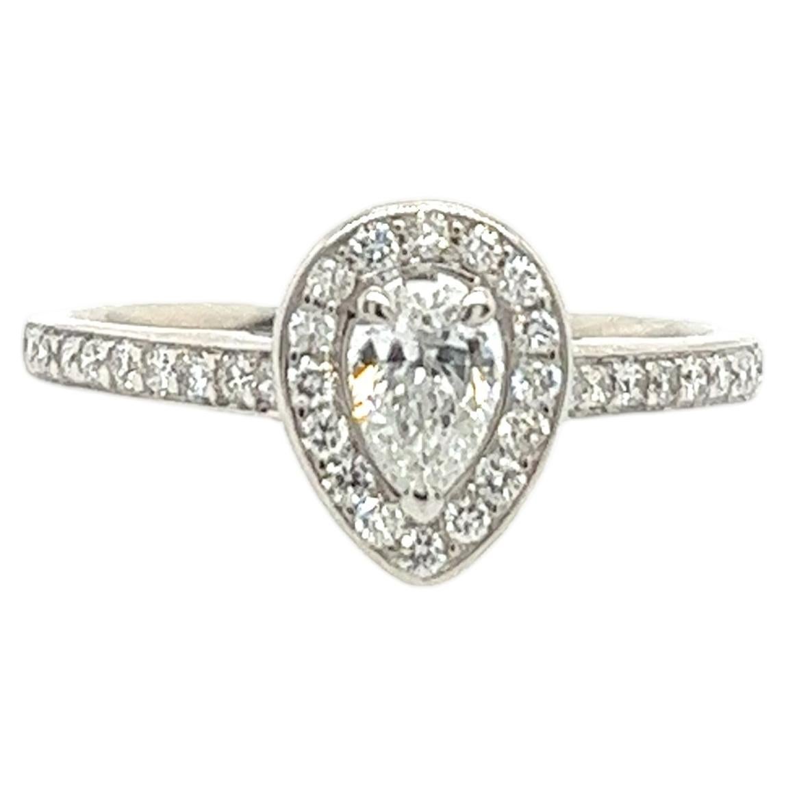 Solitaire 0.31ct E/SI1 Diamond Engagement Ring Set in Platinum For Sale
