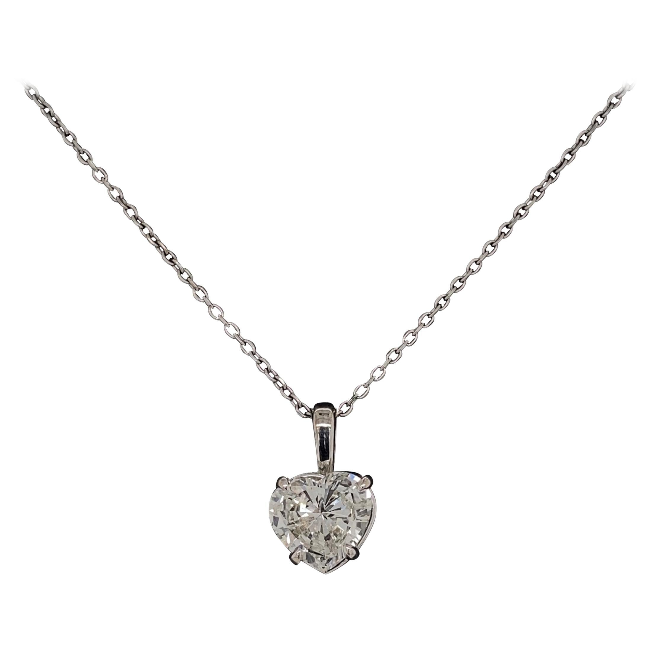 Collier pendentif solitaire en or avec diamant en forme de cœur de 1,26 carat certifié GIA, pièce de joaillerie d'art