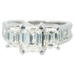 Solitaire 14K White Gold with Diamond & Side Diamonds W/Gia