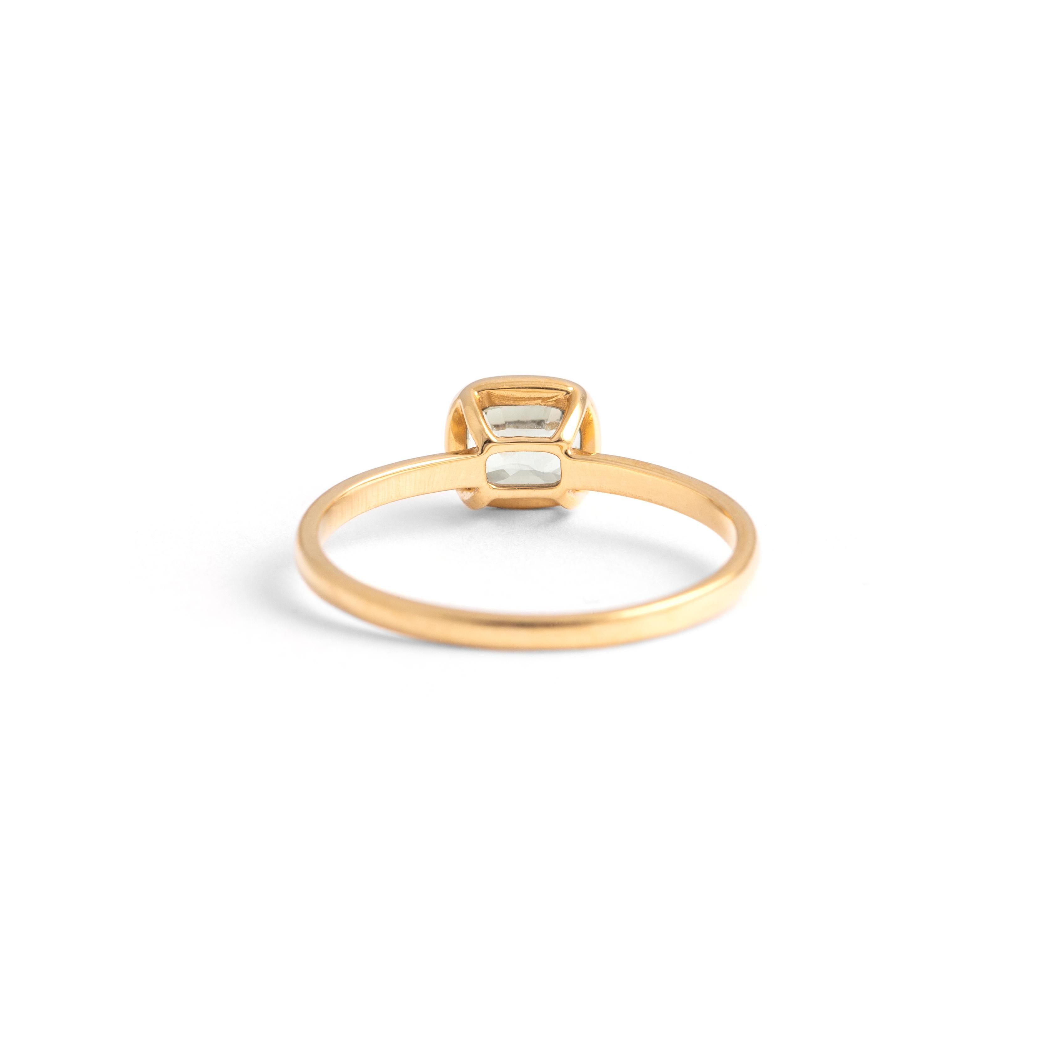Solitaire 18k Yellow Gold Ring For Sale 3