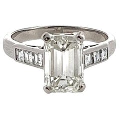 Solitaire 2.74ct J/VS2 Emerald cut Diamond Engagement Ring Set in Platinum