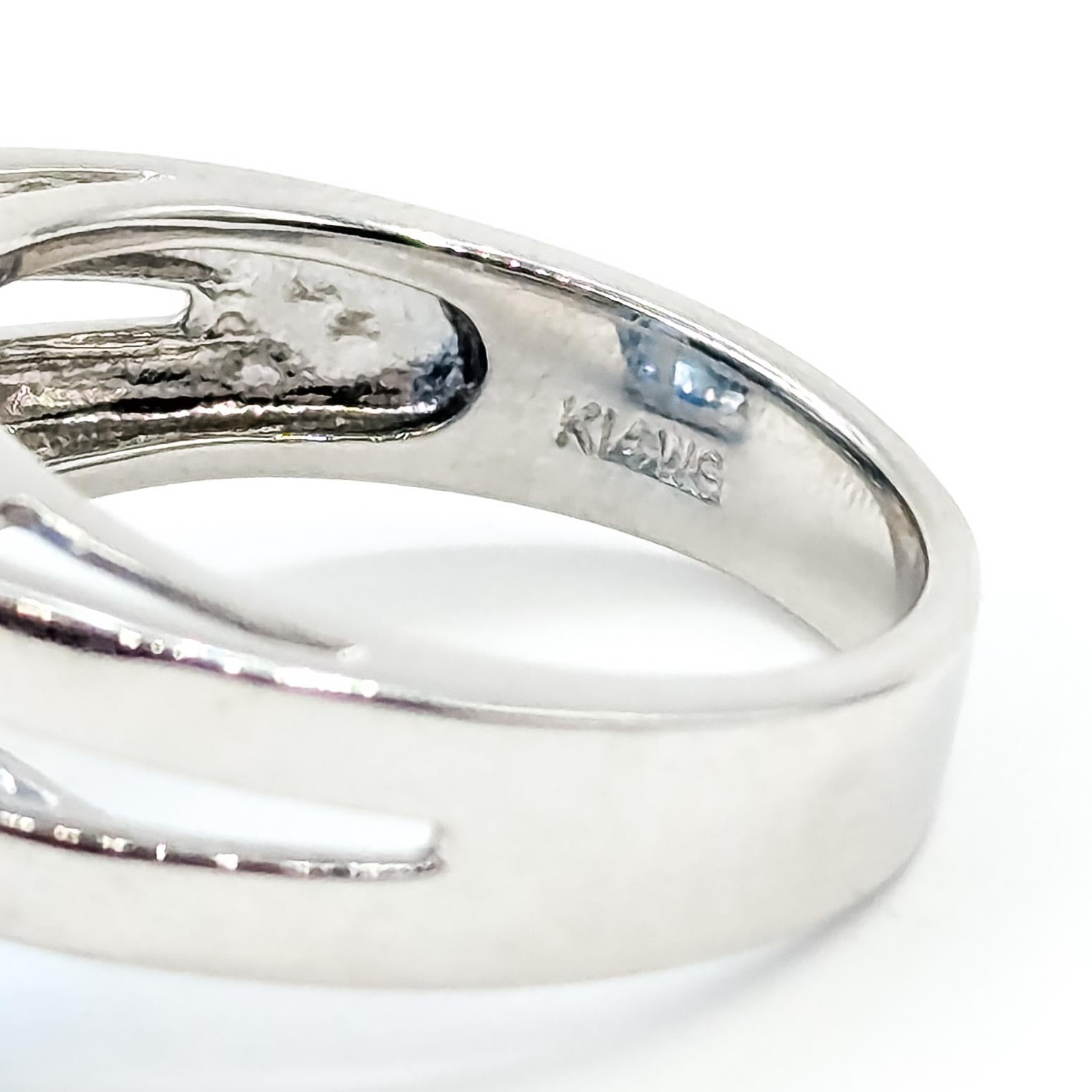 Solitär Blauer Topas Ring in 14k Weißgold im Angebot 4