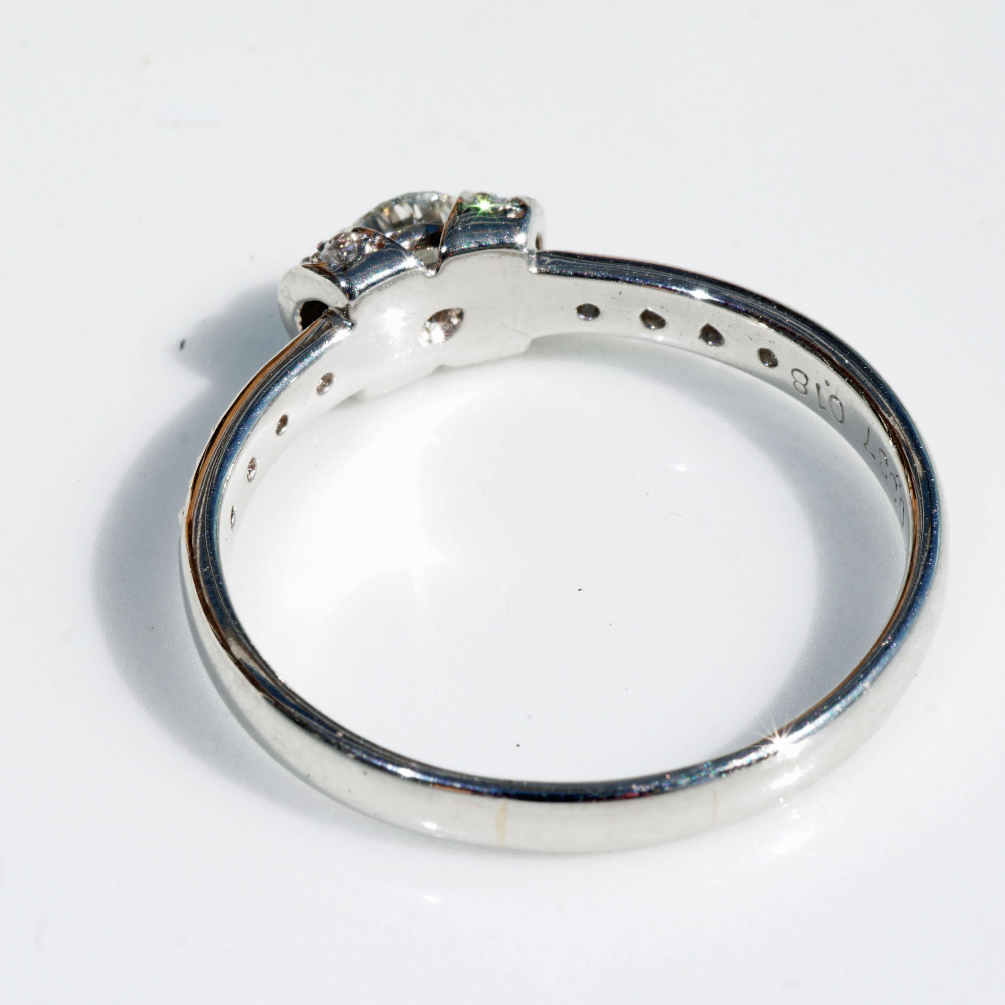 Brilliant Cut Solitaire Brilliant Ring Platinum such a great Diamond Fire 0.52 ct TW SI