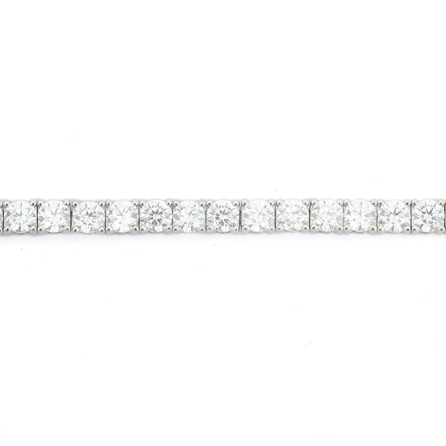 Art Nouveau Solitaire CZ Diamond Tennis Bracelet for Garndma Gift in 925 Silver For Mother For Sale