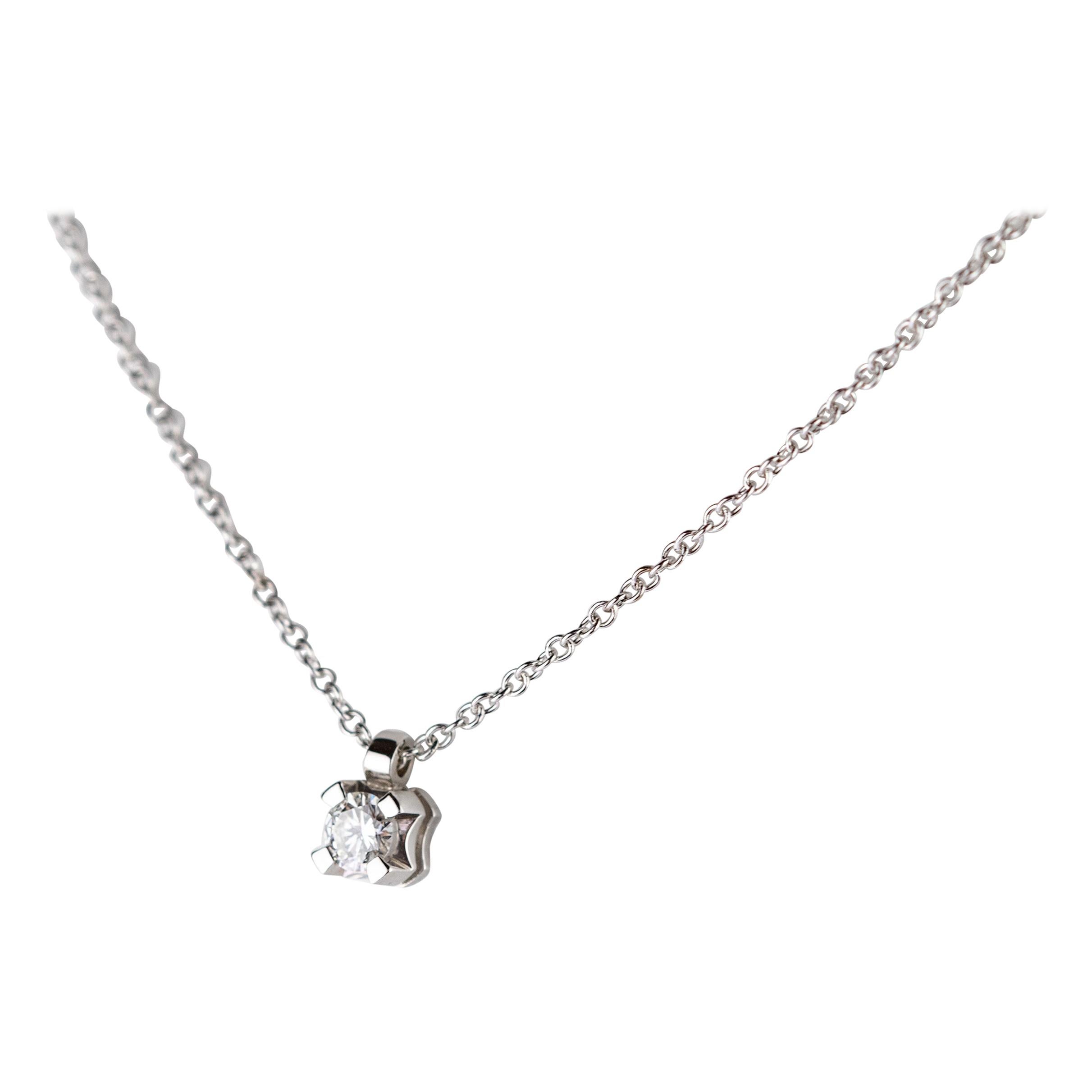 Solitaire Diamond Brilliant Cut 18 Pendant 18 Karat White Gold Chain Necklace