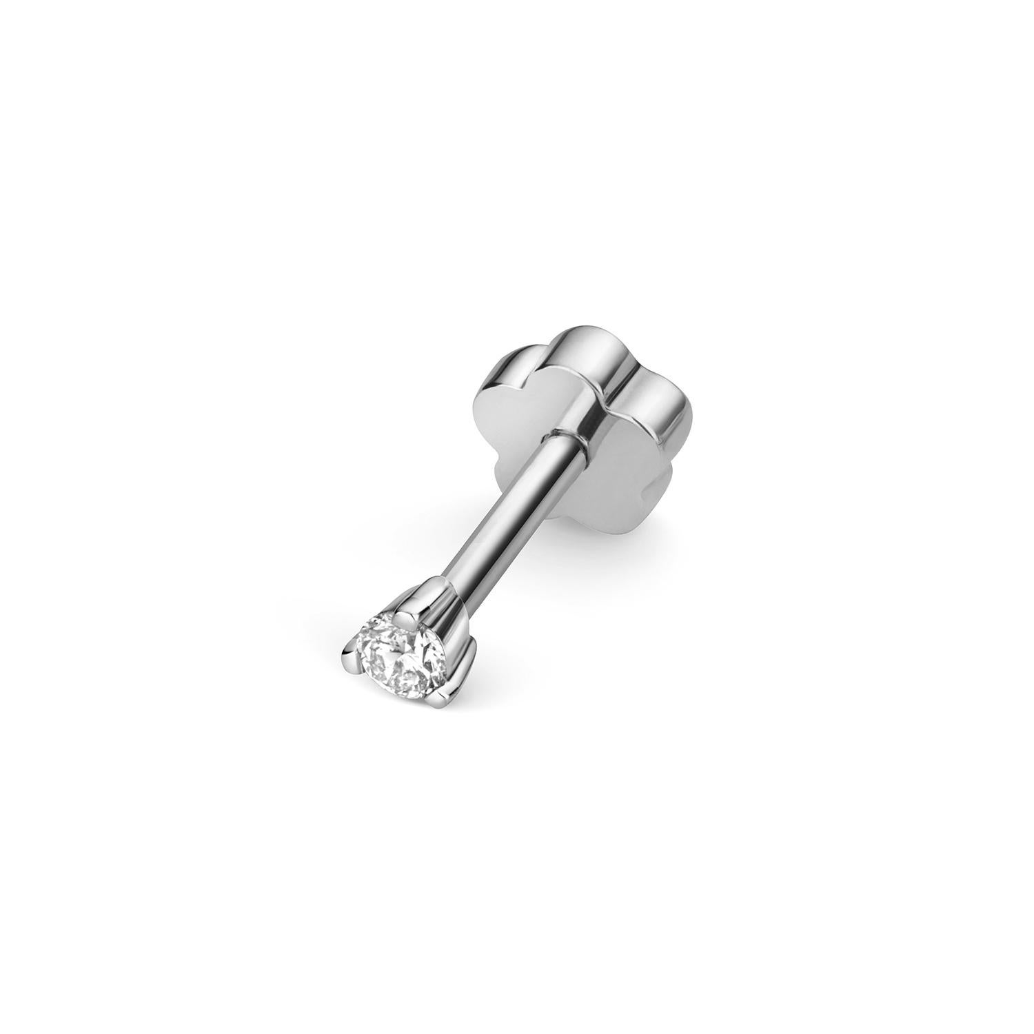 SOLITAIRE DIAMOND CARTILAGE 3 CLAW STUD IN 18CT WHITE Gold In New Condition For Sale In Ilford, GB