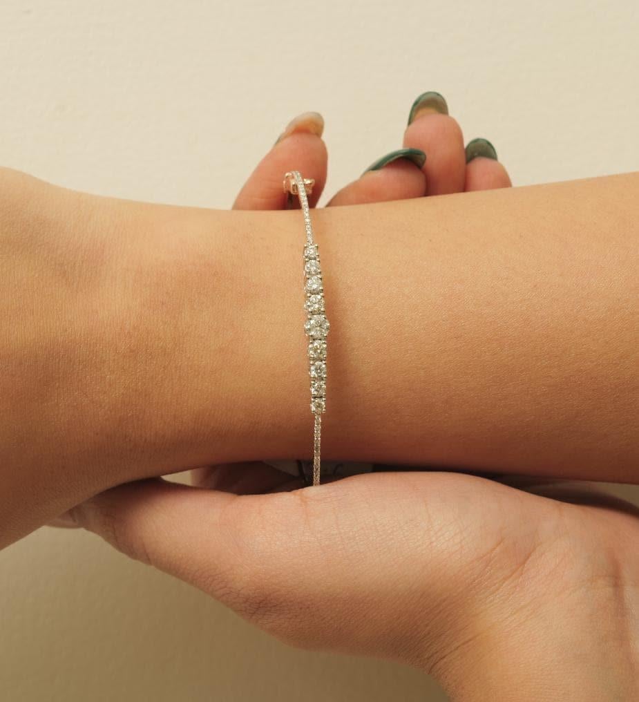 Solitär-Diamant-Manschettenarmband aus 14k massivem Gold (zertifiziert) (Art déco) im Angebot