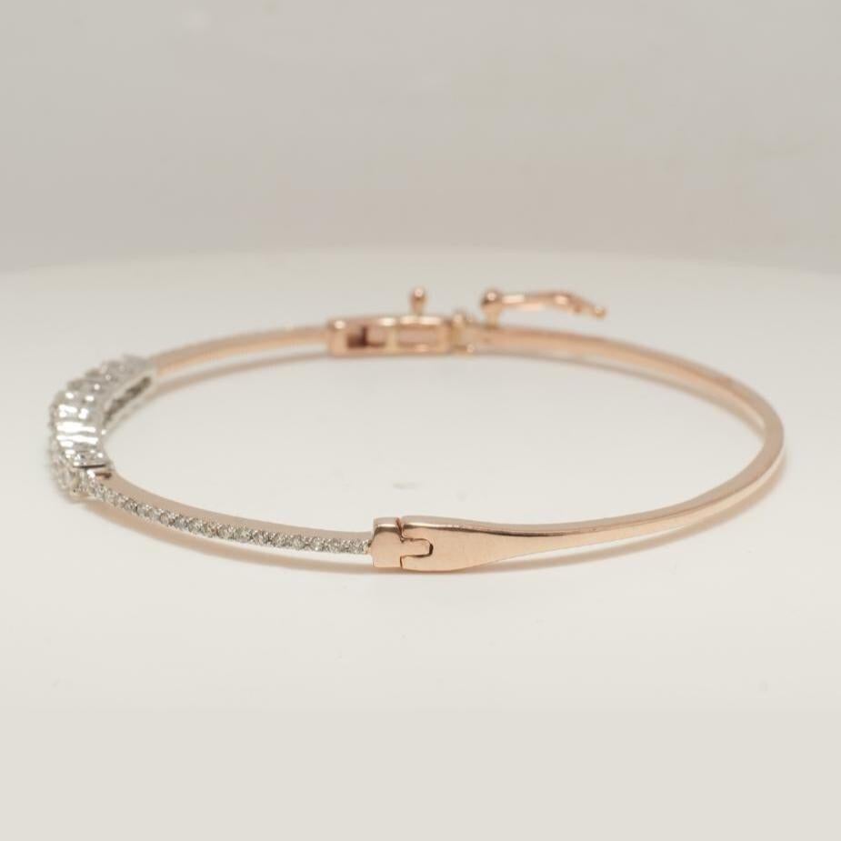 Solitär-Diamant-Manschettenarmband aus 14k massivem Gold (zertifiziert) Damen im Angebot