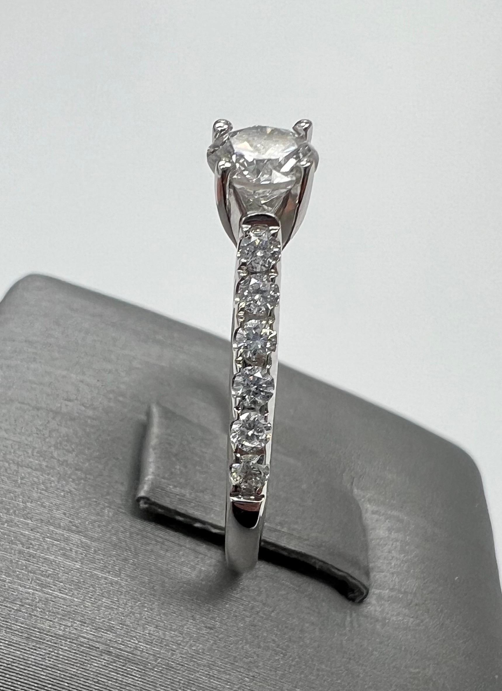 Women's or Men's Solitaire Diamond Engagement Ring, 14k White Gold Natural Full Cut Diamonds 0.82 For Sale