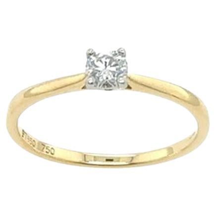 Solitaire Diamond Ring Set with Round Diamond in 18ct Yellow Gold &Platinum For Sale