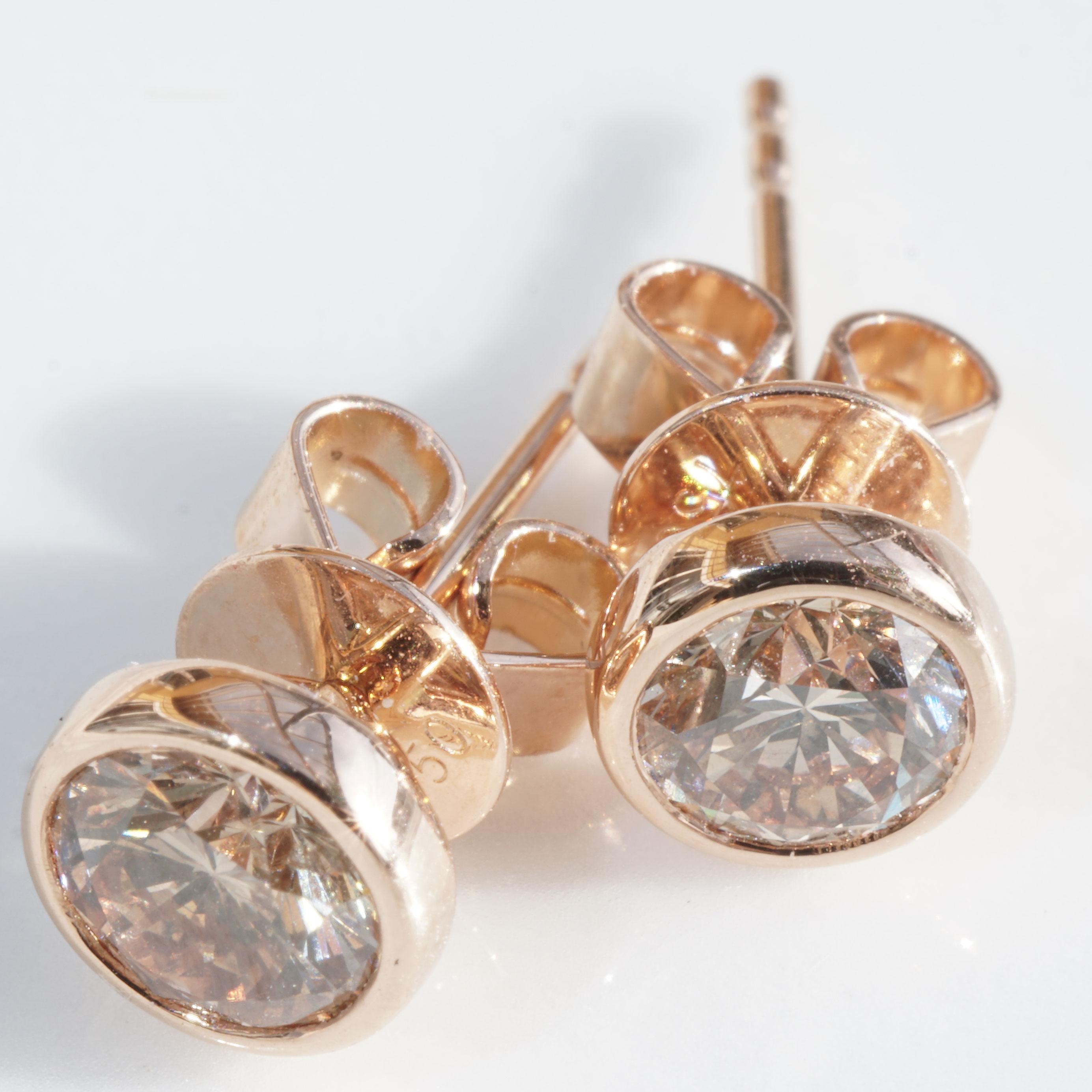Boucles d'oreilles solitaires en diamant total  1 ct Brown / SI avec une grande brillance  Neuf - En vente à Viena, Viena
