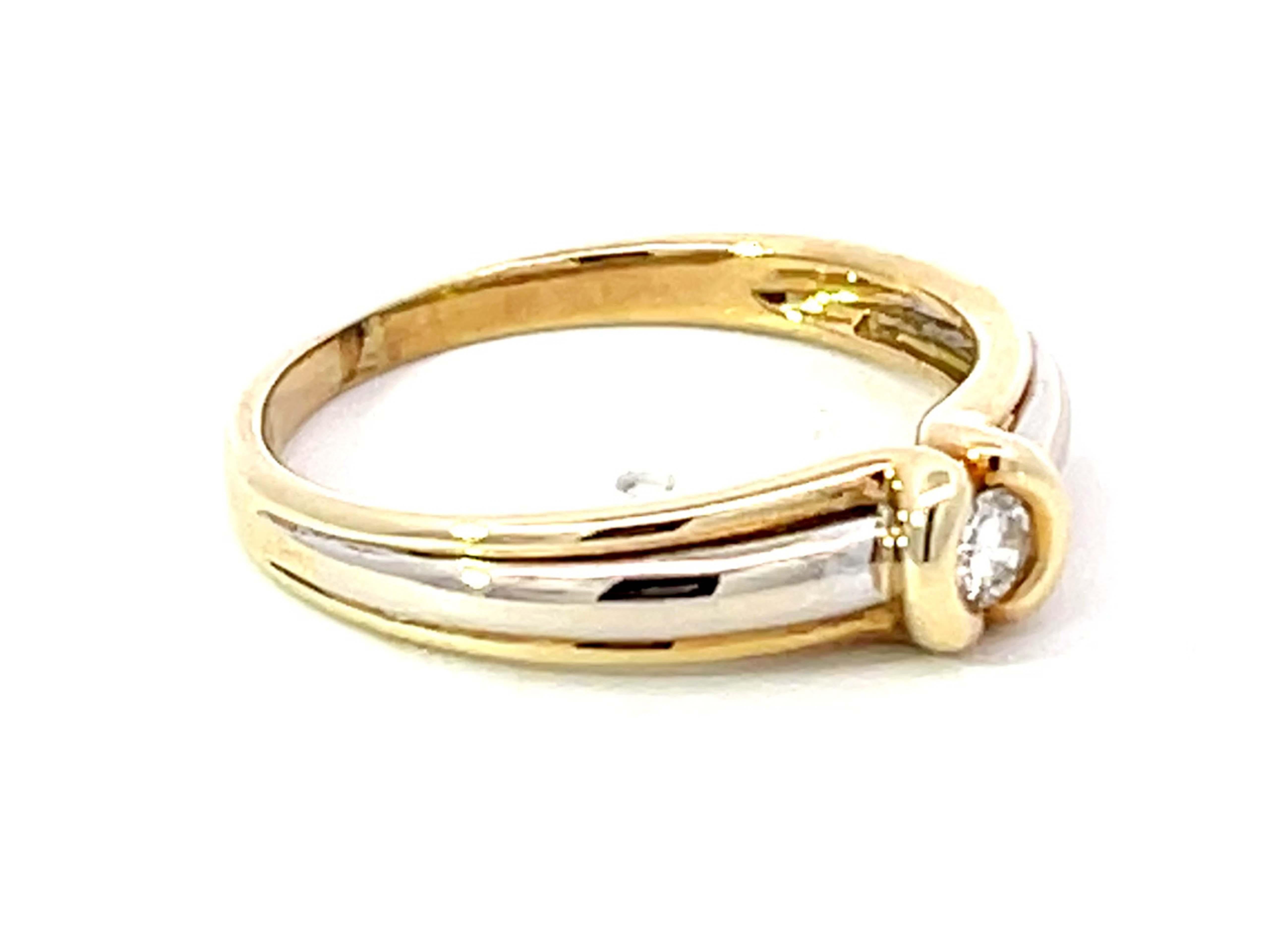 Modern Solitaire Diamond Two Toned Ring in 14K Gold For Sale
