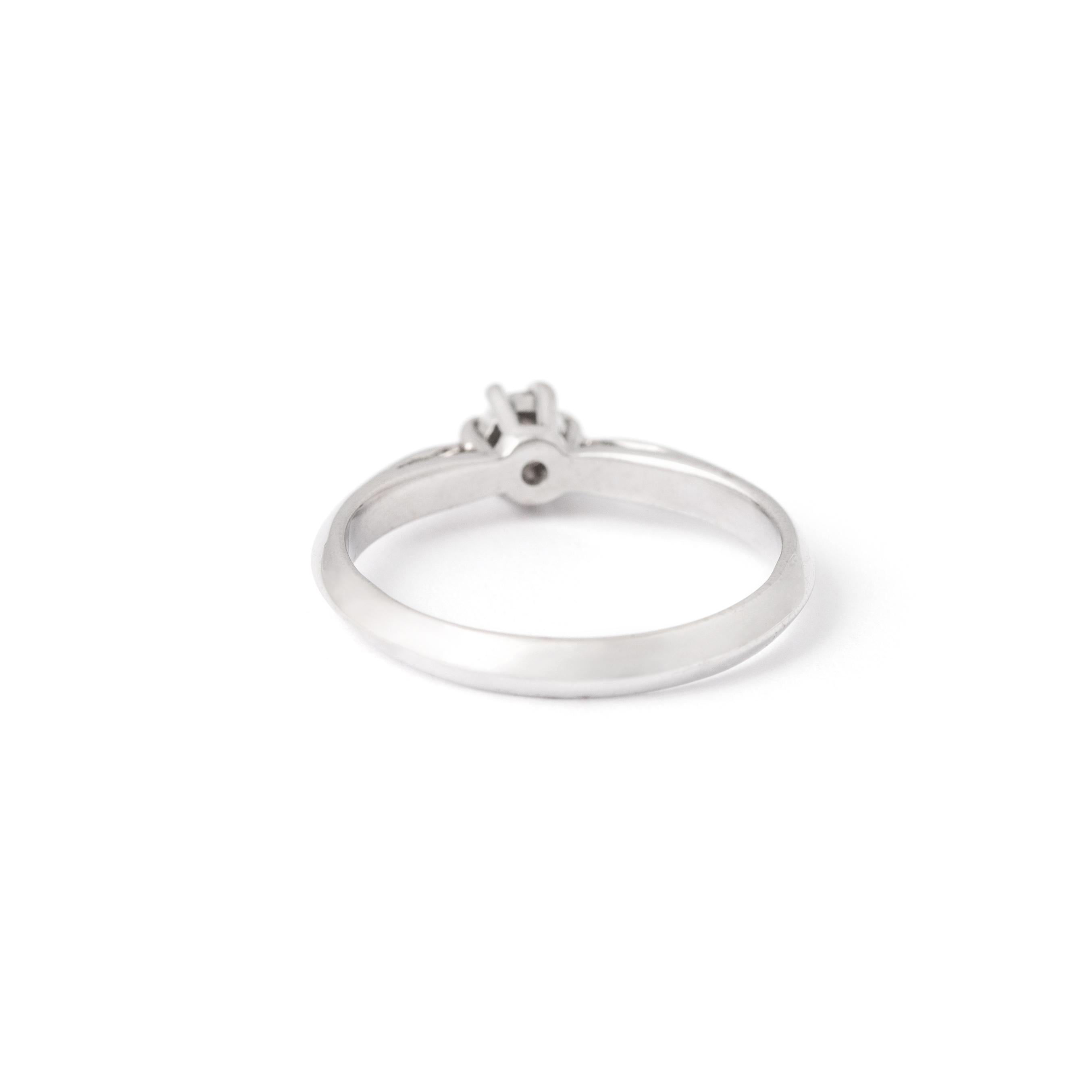 Women's or Men's Solitaire Diamond White Gold 18K Ring For Sale