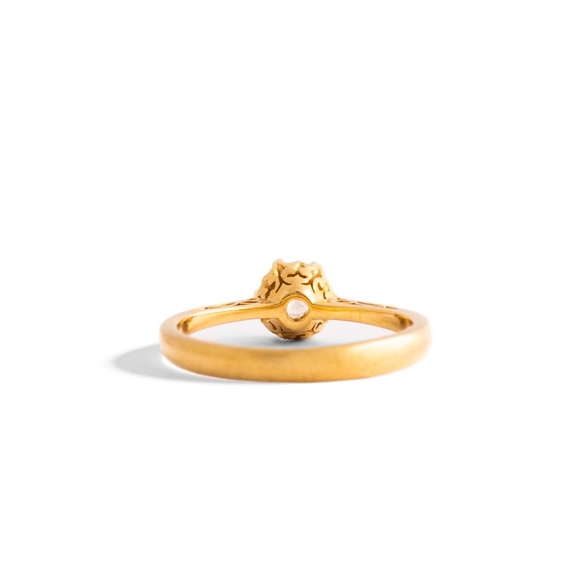Round Cut Solitaire Diamond Yellow Gold Ring For Sale