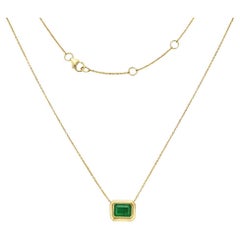 Solitär-Halskette mit Smaragd im Smaragdschliff (1,70 Karat) aus 14 Karat Gold