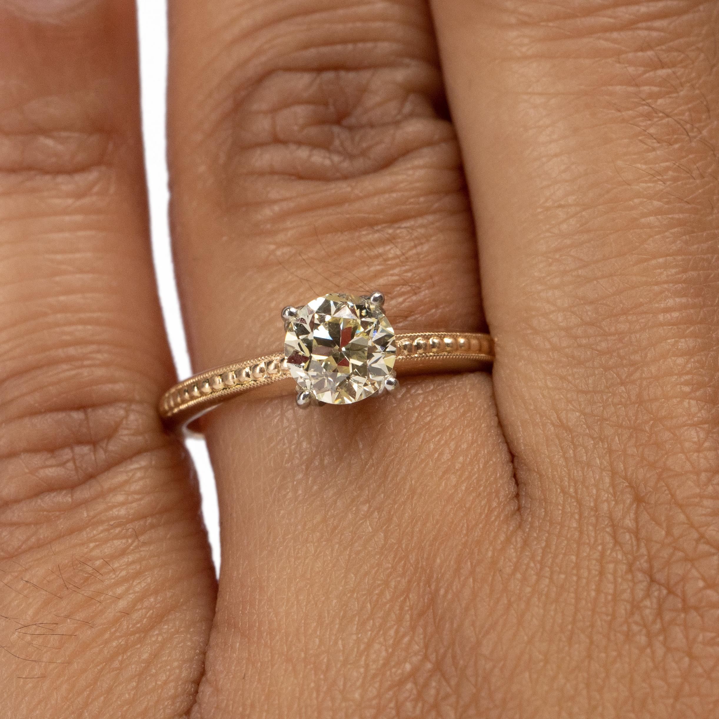 Solitaire Ring with Simple Carved Bubble Design and a .85 Carat Center In Good Condition In Addison, TX