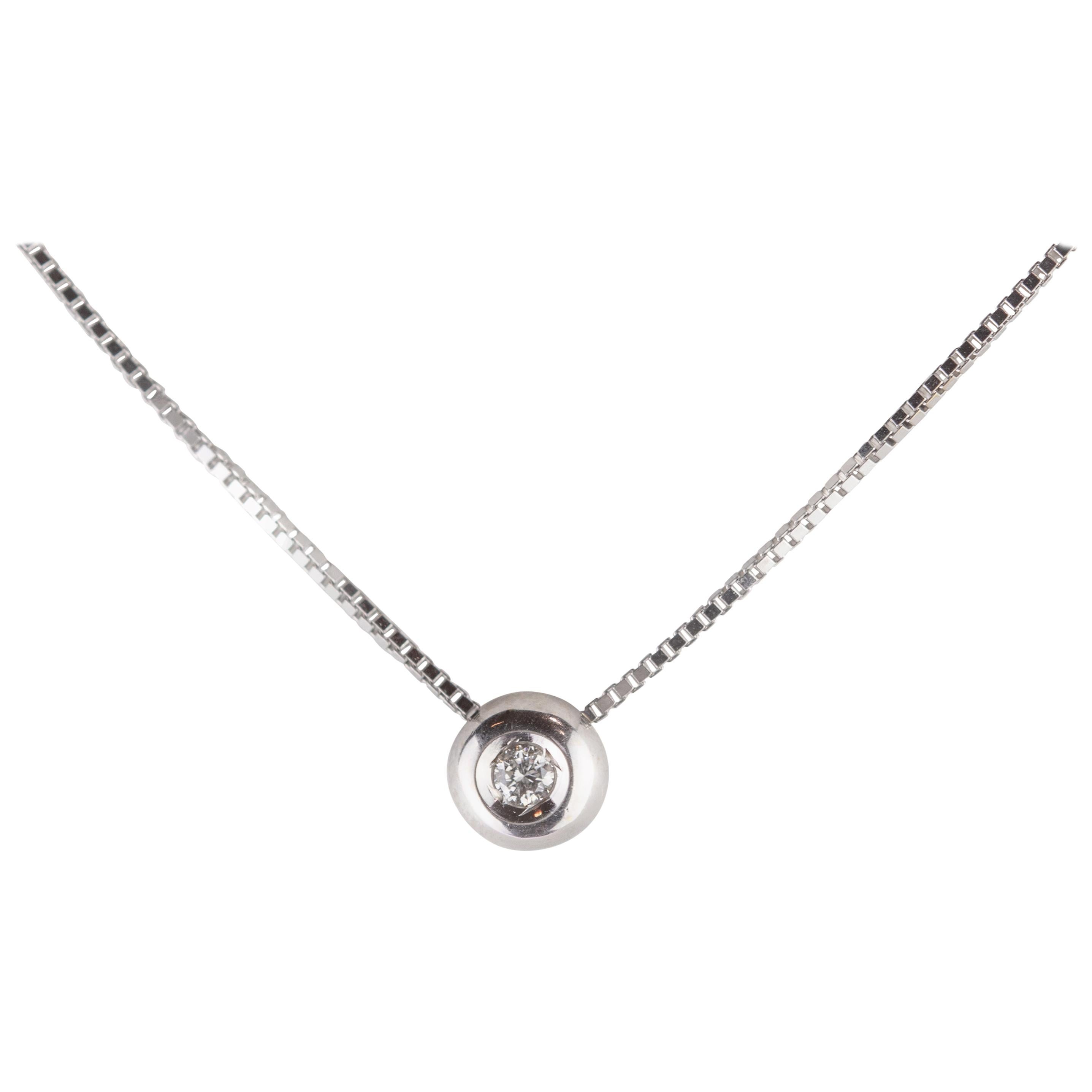 Solitaire Halo Diamond Round Cut Pendant 18 Karat White Gold Chain Necklace