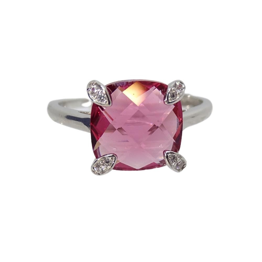 Moderne Bague solitaire Italie, racine de rubis et zircons, argent 925 en vente