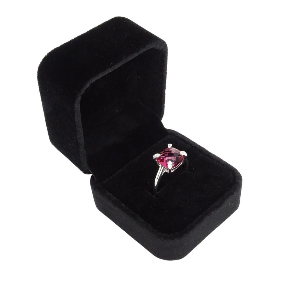 Bague solitaire Italie, racine de rubis et zircons, argent 925 Neuf - En vente à VALLADOLID, ES