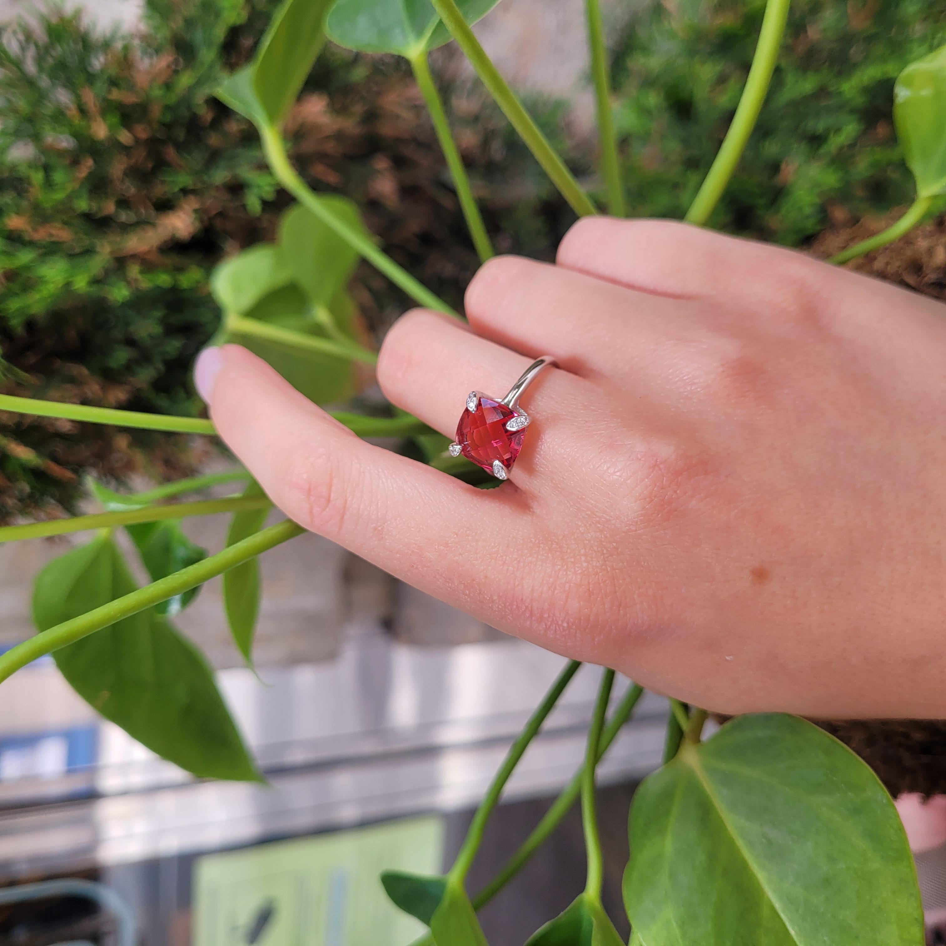 Bague solitaire Italie, racine de rubis et zircons, argent 925 Unisexe en vente
