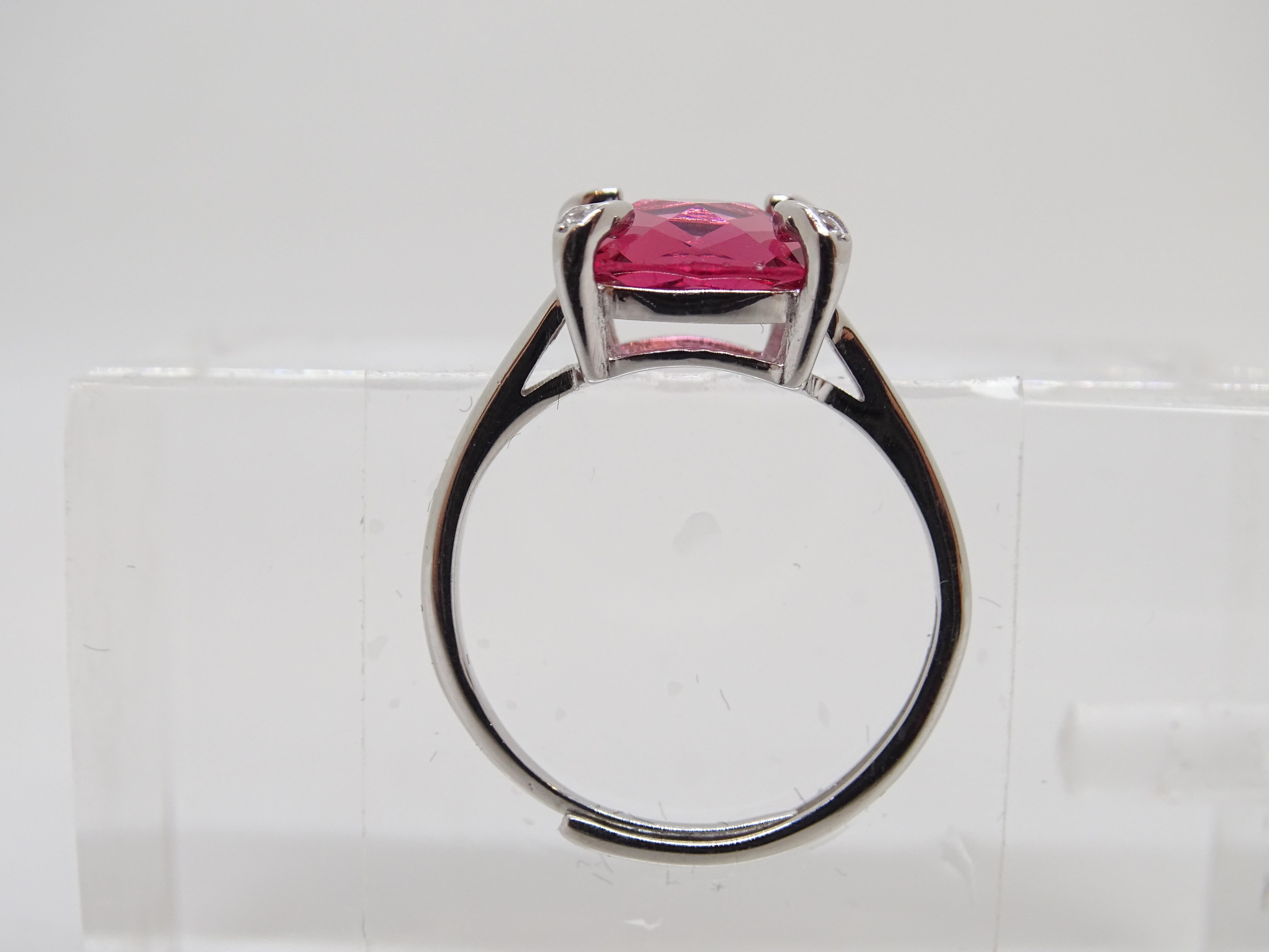 Bague solitaire Italie, racine de rubis et zircons, argent 925 en vente 1