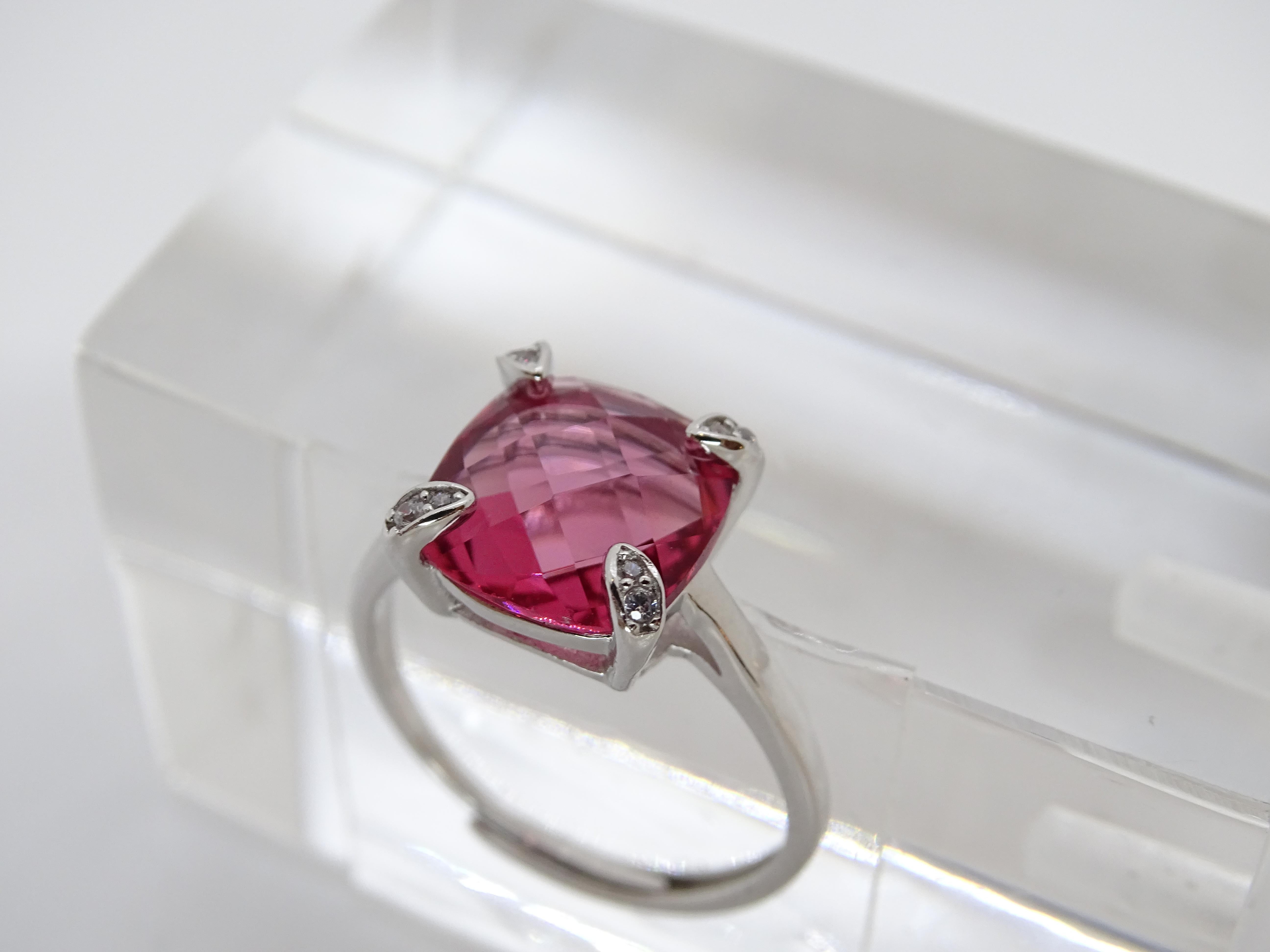 Bague solitaire Italie, racine de rubis et zircons, argent 925 en vente 3