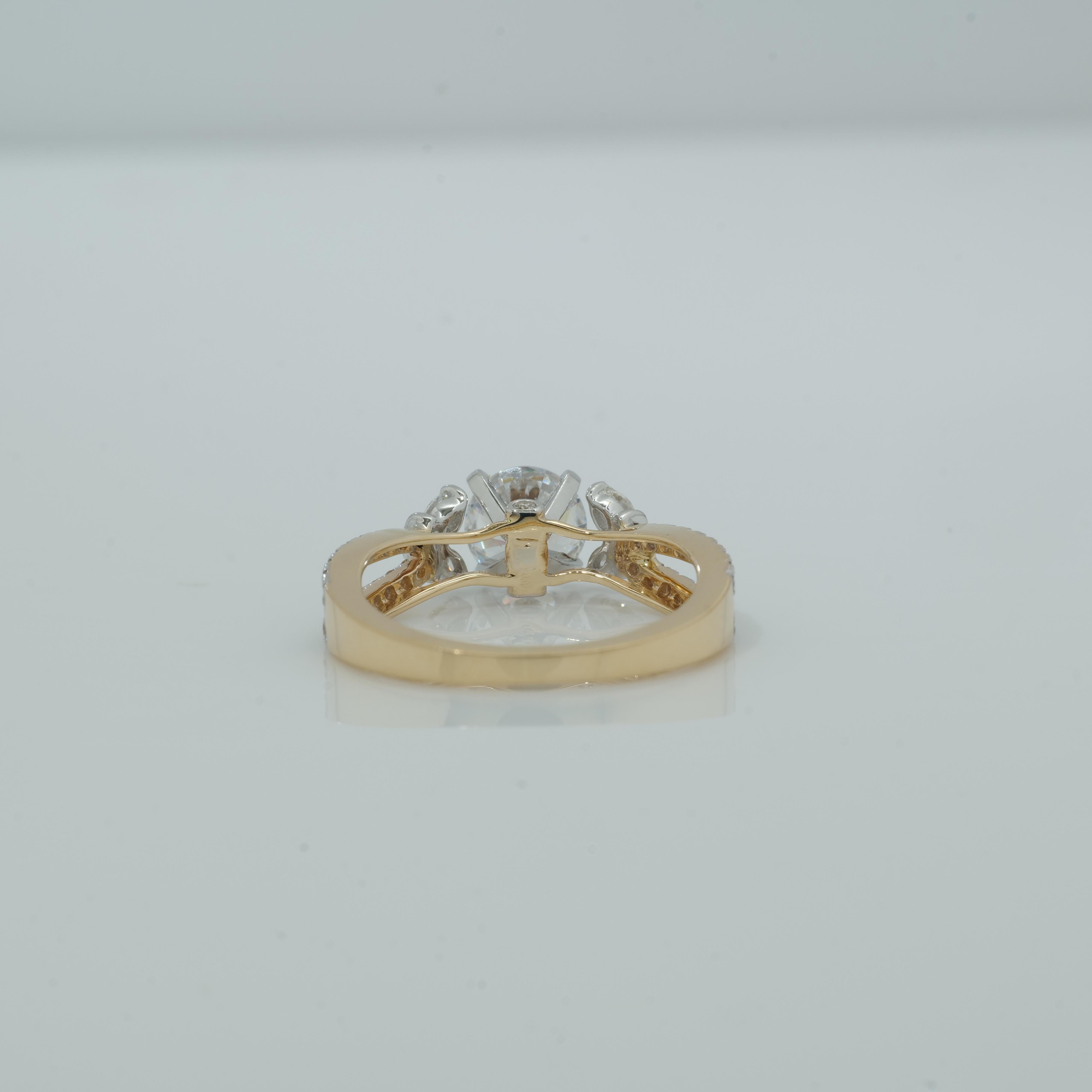 Solitaire Natural Diamond Promise Ring in 14K Solid Gold (Certified) en vente 2