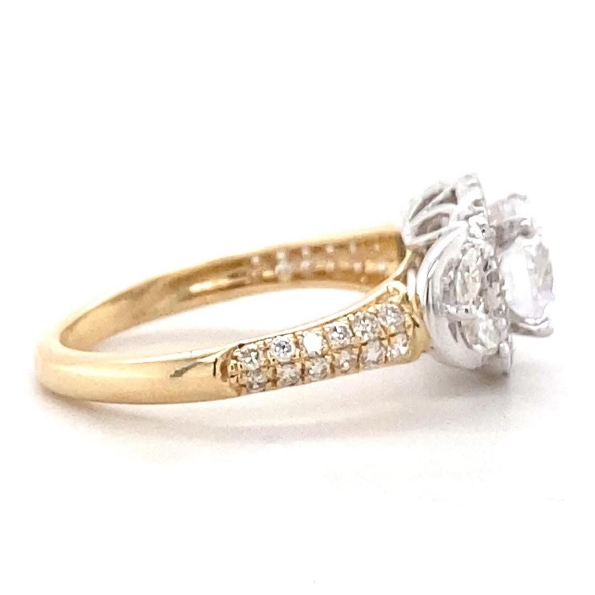 De las mujeres Anillo de pedida solitario con halo de diamantes naturales en oro macizo de 14k (certificado) en venta