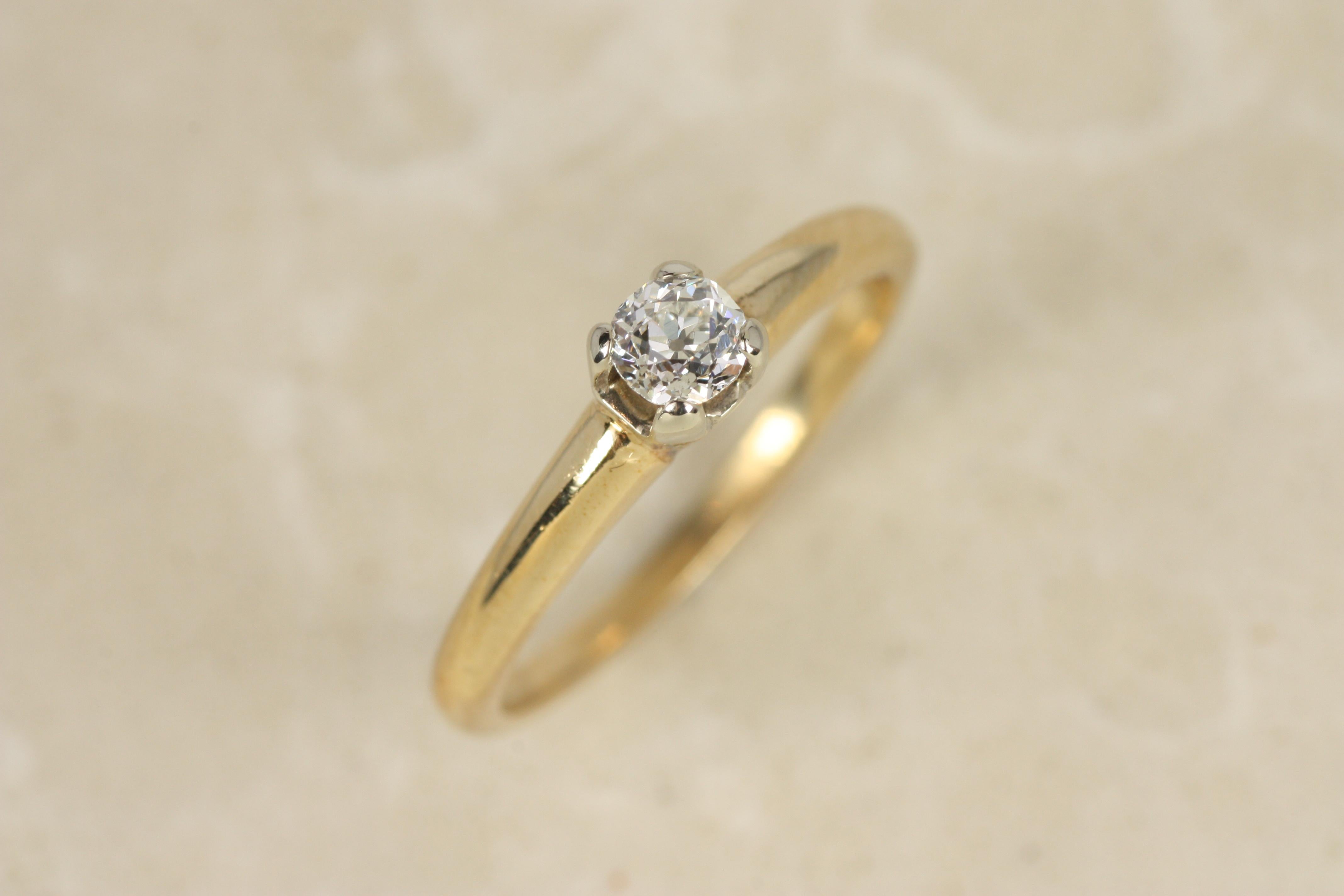 Moderno Solitaire Old Mine Cut Diamond Engagement Ring – 0.16ct in 14K Gold in vendita