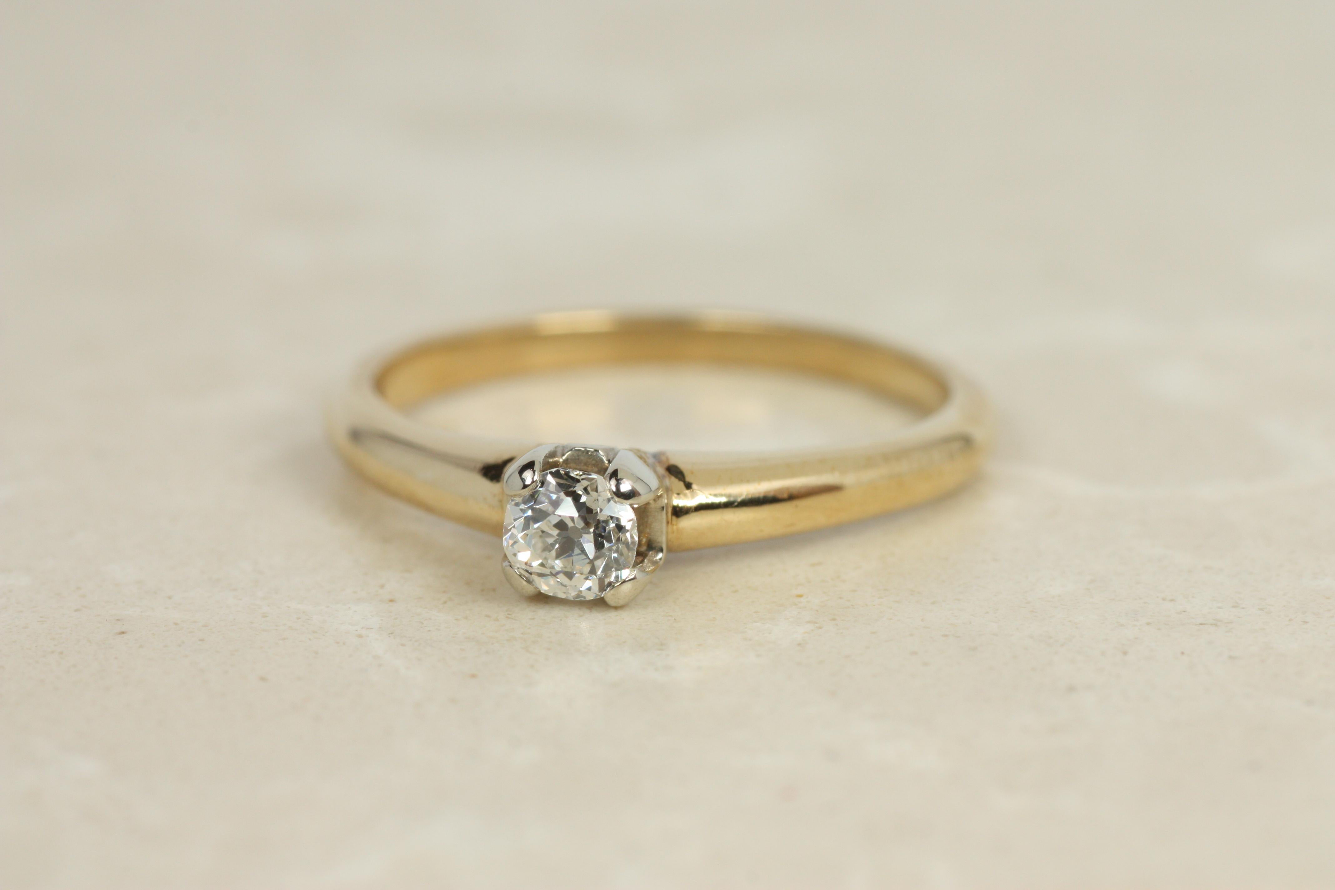 Solitaire Old Mine Cut Diamond Engagement Ring – 0.16ct in 14K Gold In condizioni buone in vendita a Santa Monica, CA